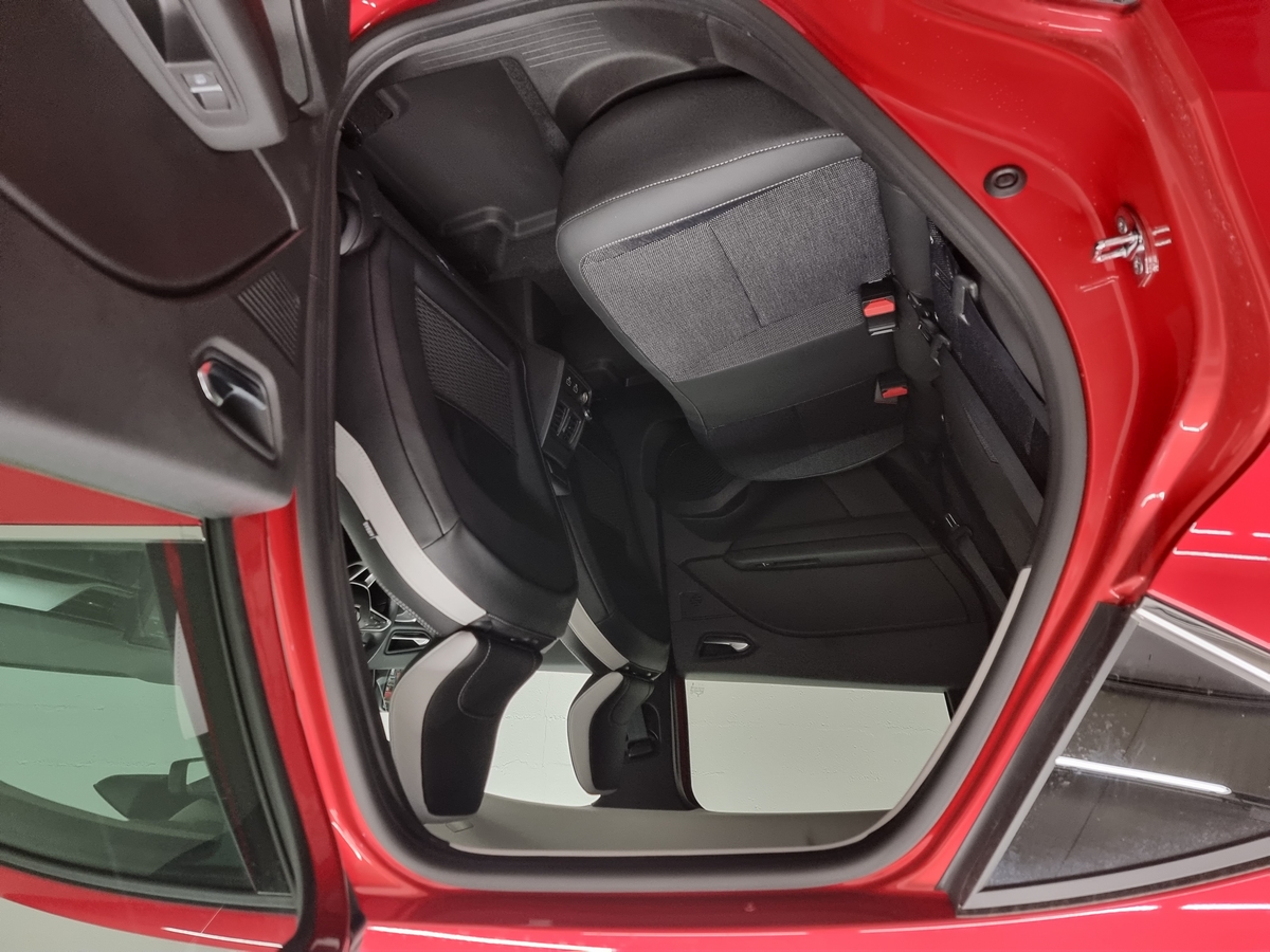 RENAULT CAPTUR mild hybrid 140 EDC Techno