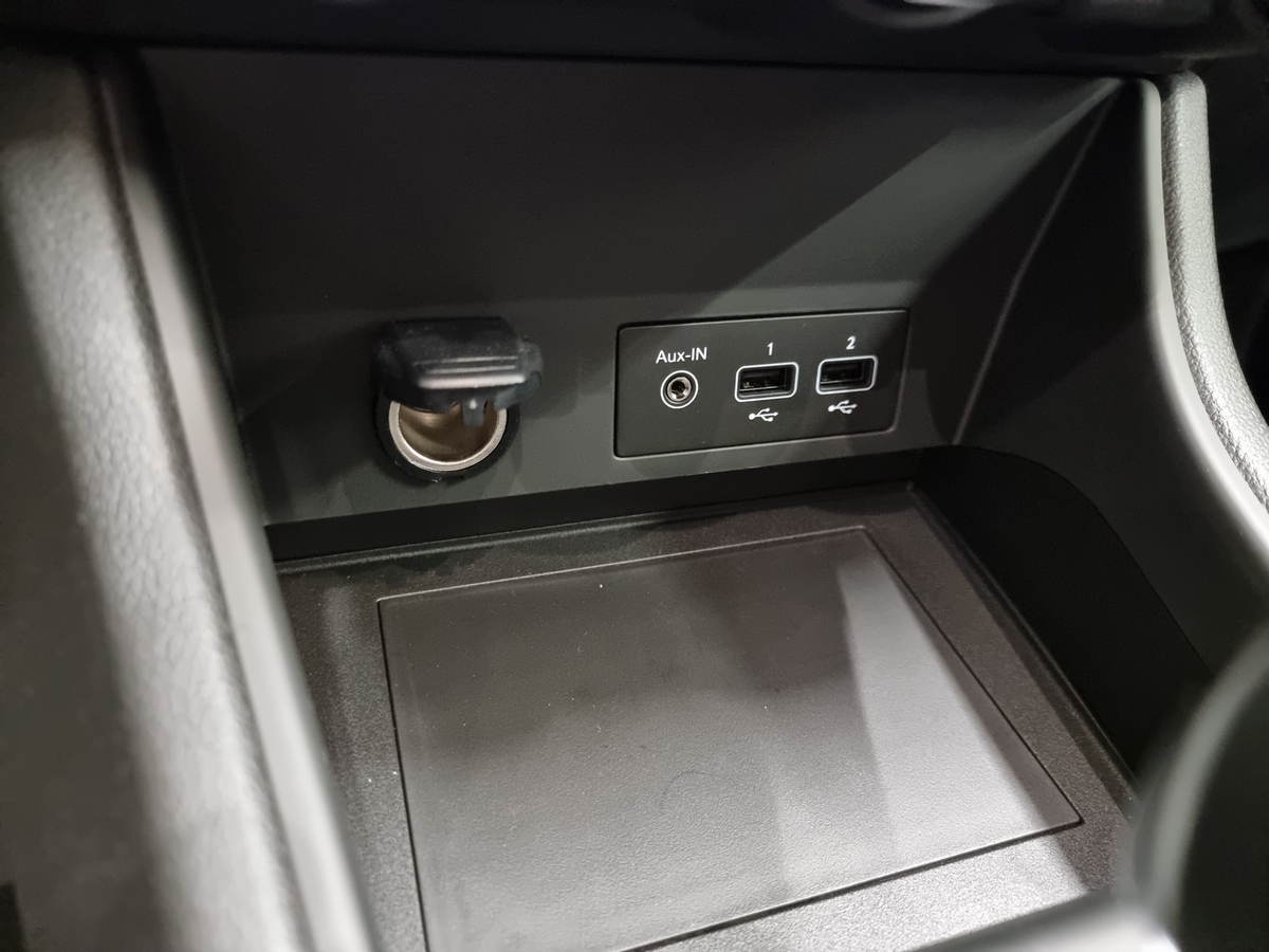 RENAULT CAPTUR mild hybrid 140 EDC Techno