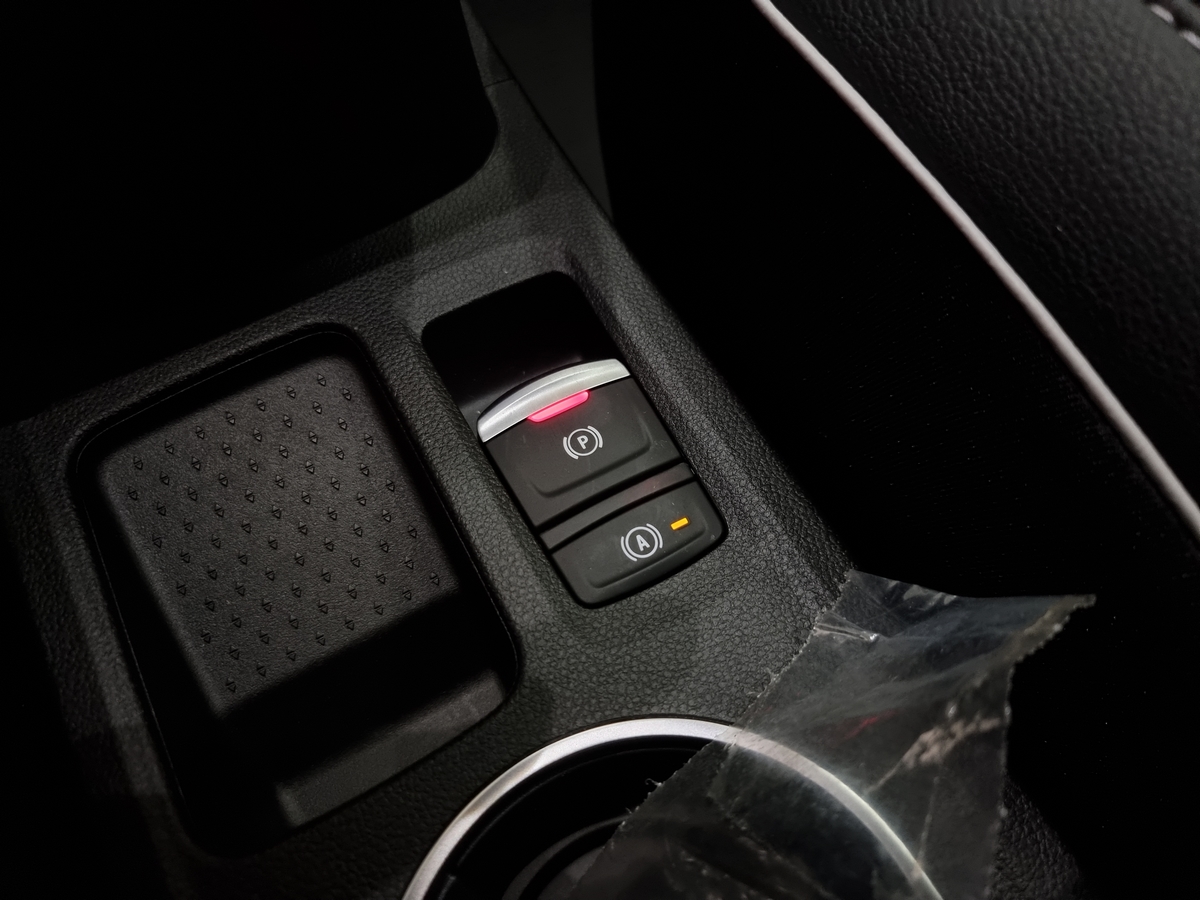 RENAULT CAPTUR mild hybrid 140 EDC Techno