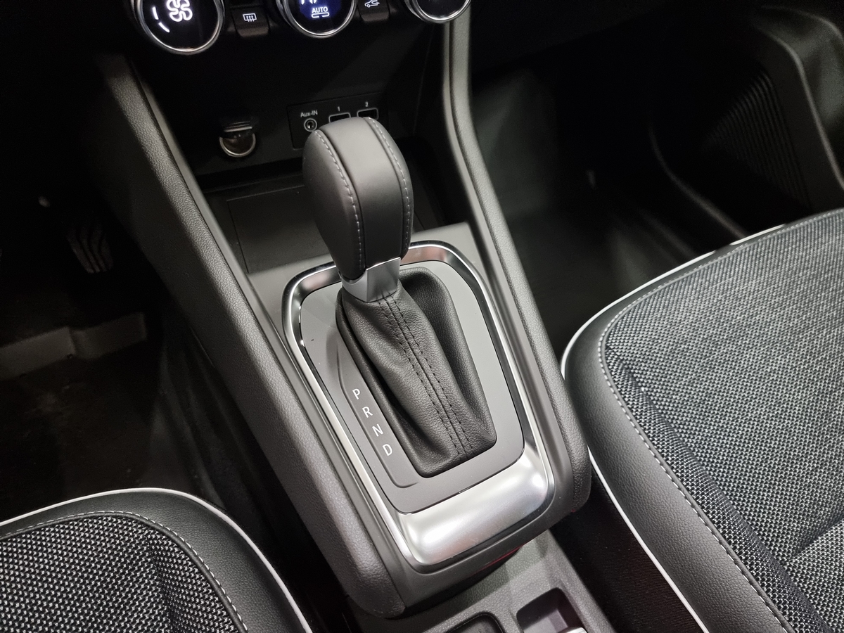 RENAULT CAPTUR mild hybrid 140 EDC Techno