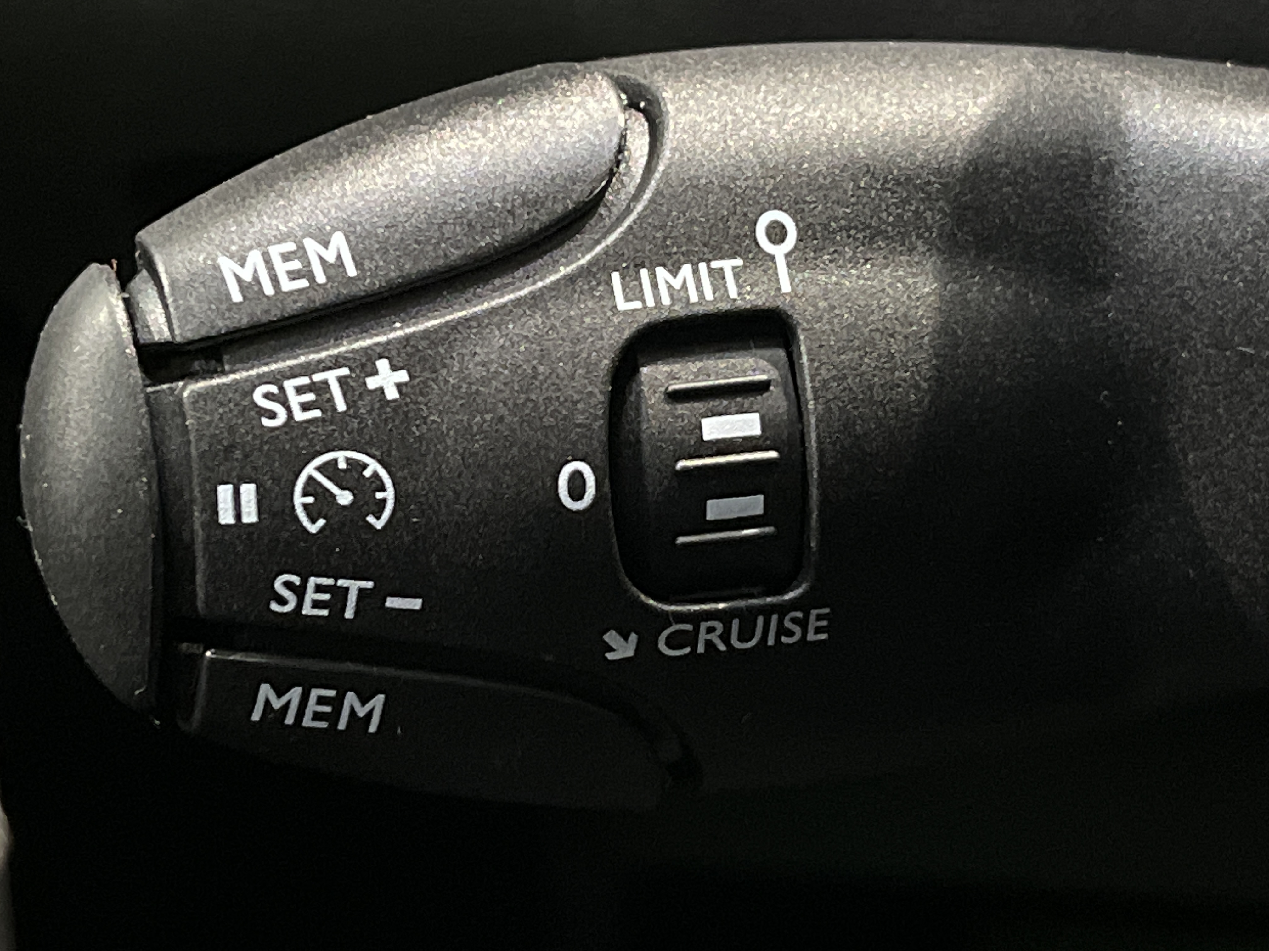 PEUGEOT 208 Allure PureTech 100 S&S BVM6