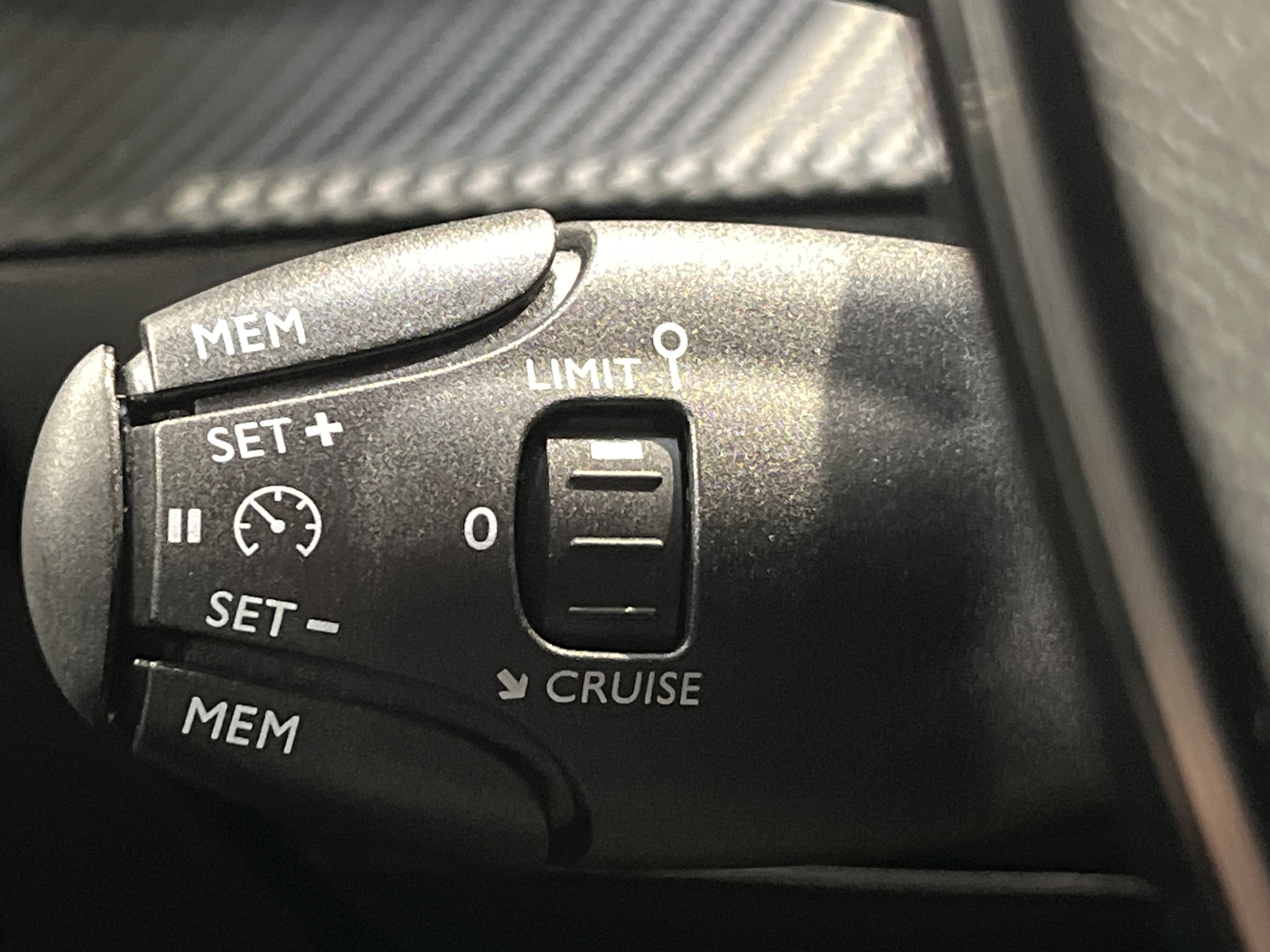 PEUGEOT 2008 ALLURE PACK PURETECH 130 S&S BVM6