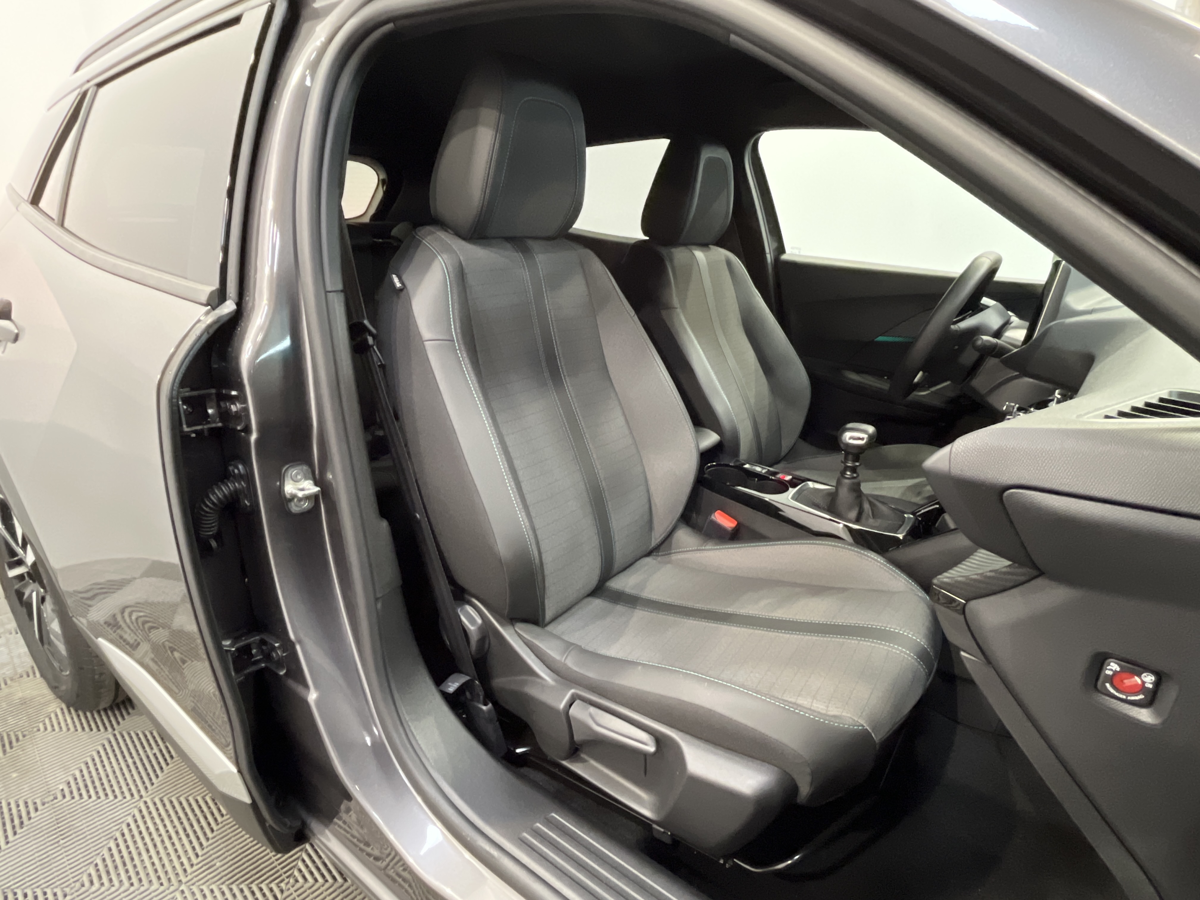 PEUGEOT 2008 ALLURE PACK PURETECH 130 S&S BVM6