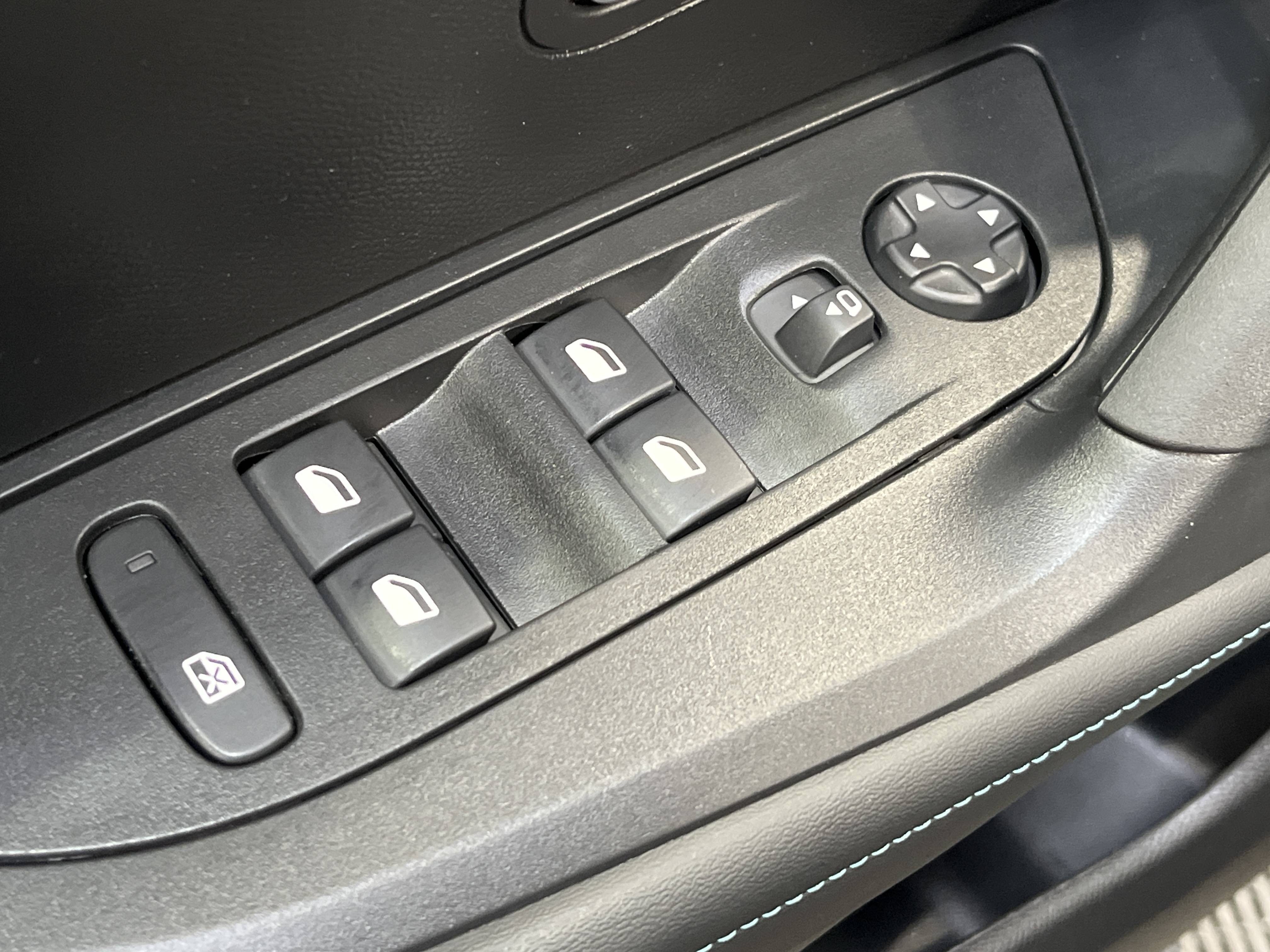PEUGEOT 2008 ALLURE PACK PURETECH 130 S&S BVM6