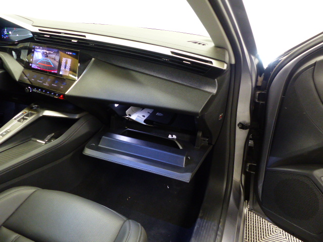 PEUGEOT 308 PHEV 180 e-EAT8 Allure Pack