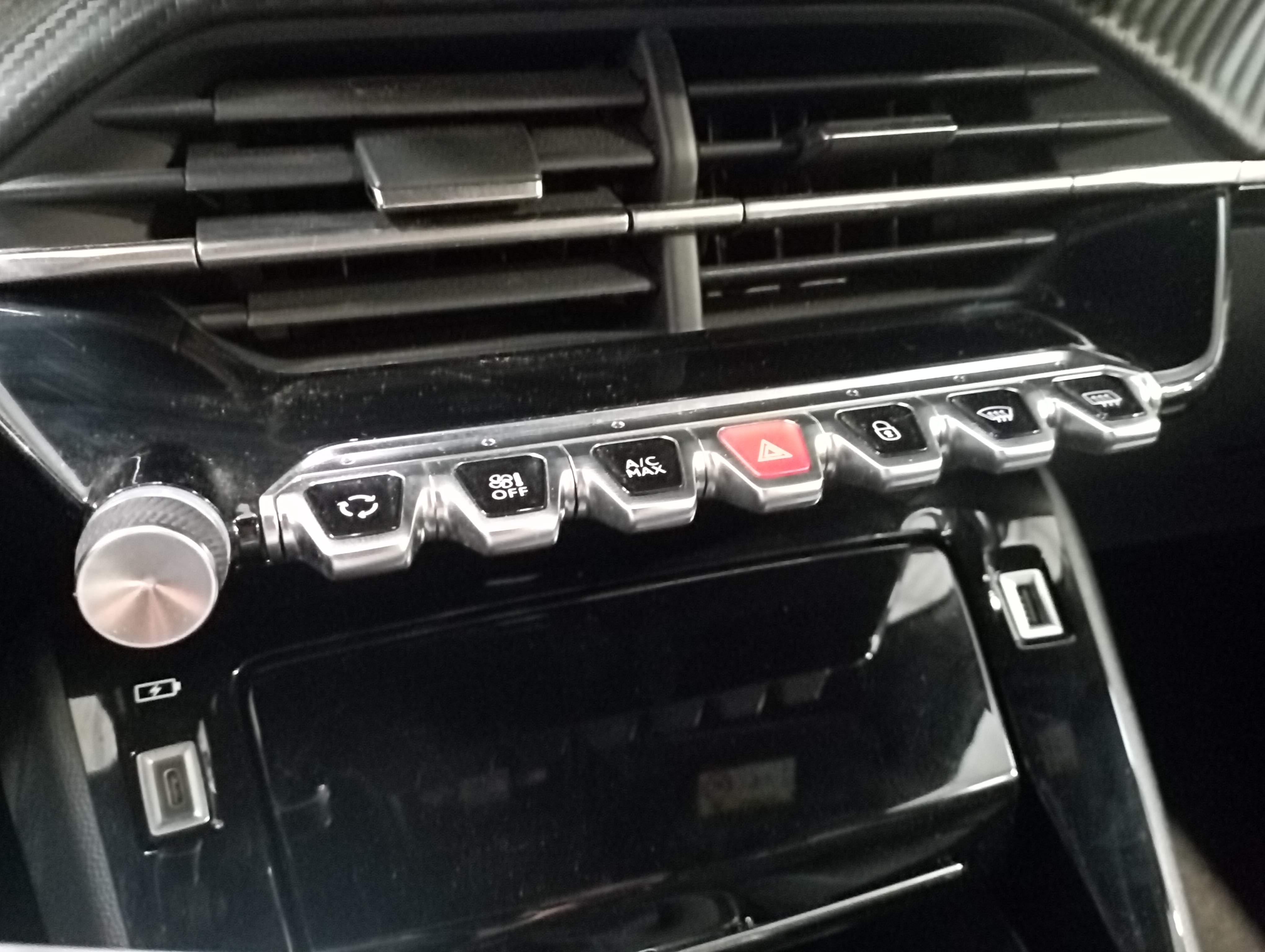 PEUGEOT 2008 PureTech 130 S&S BVM6 Allure