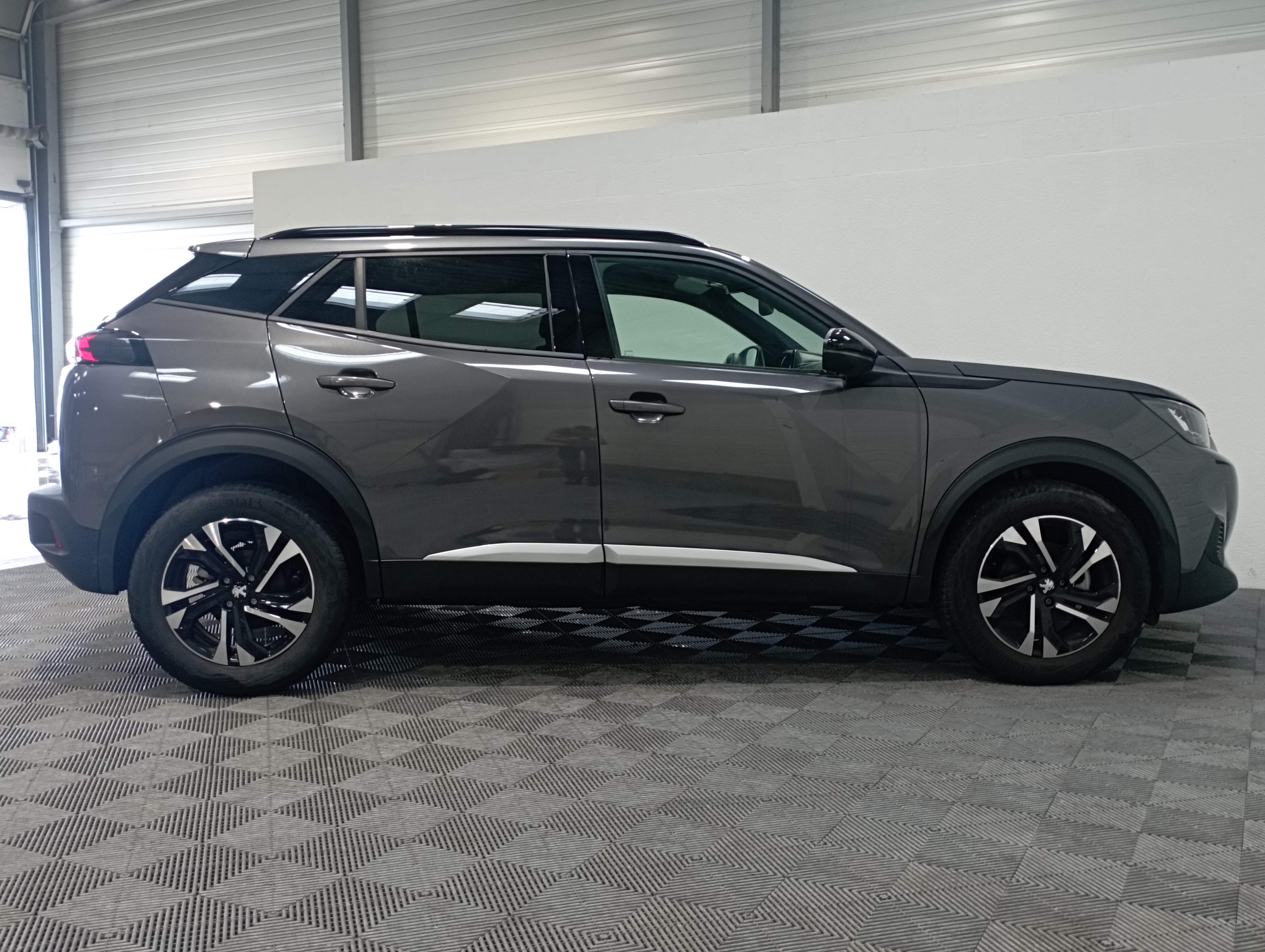PEUGEOT 2008 PureTech 130 S&S BVM6 Allure