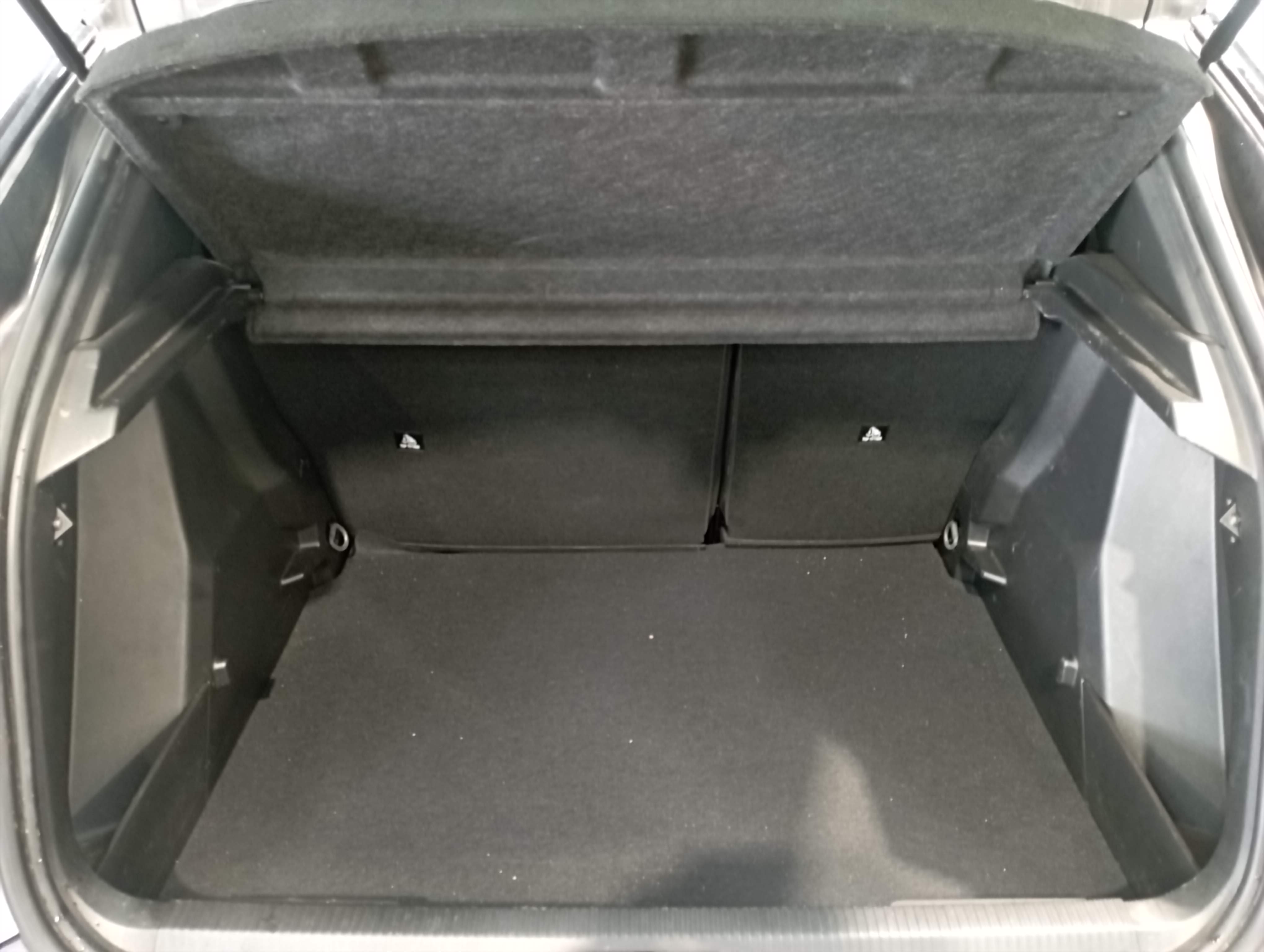 PEUGEOT 2008 PureTech 130 S&S BVM6 Allure