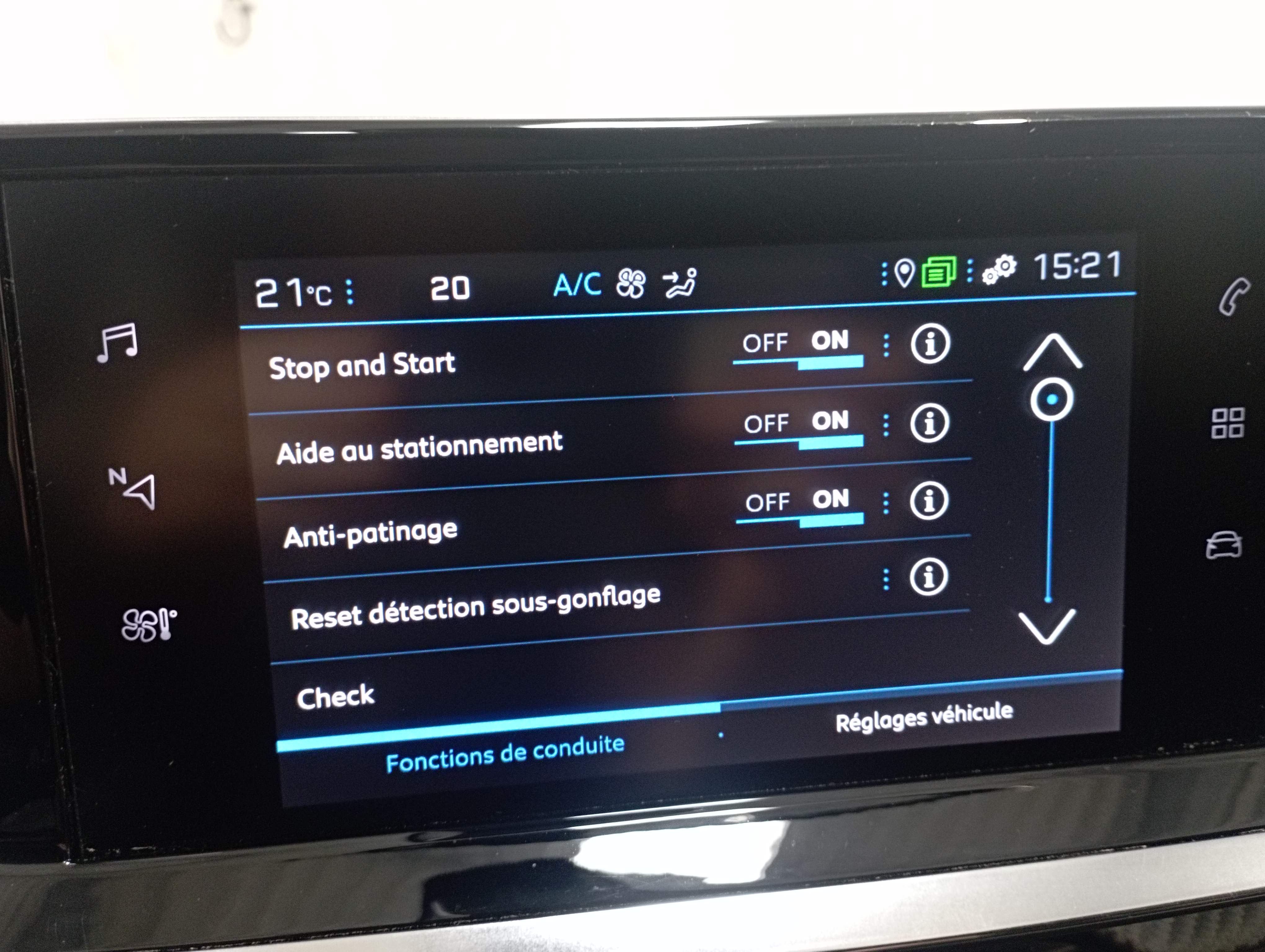 PEUGEOT 2008 PureTech 130 S&S BVM6 Allure