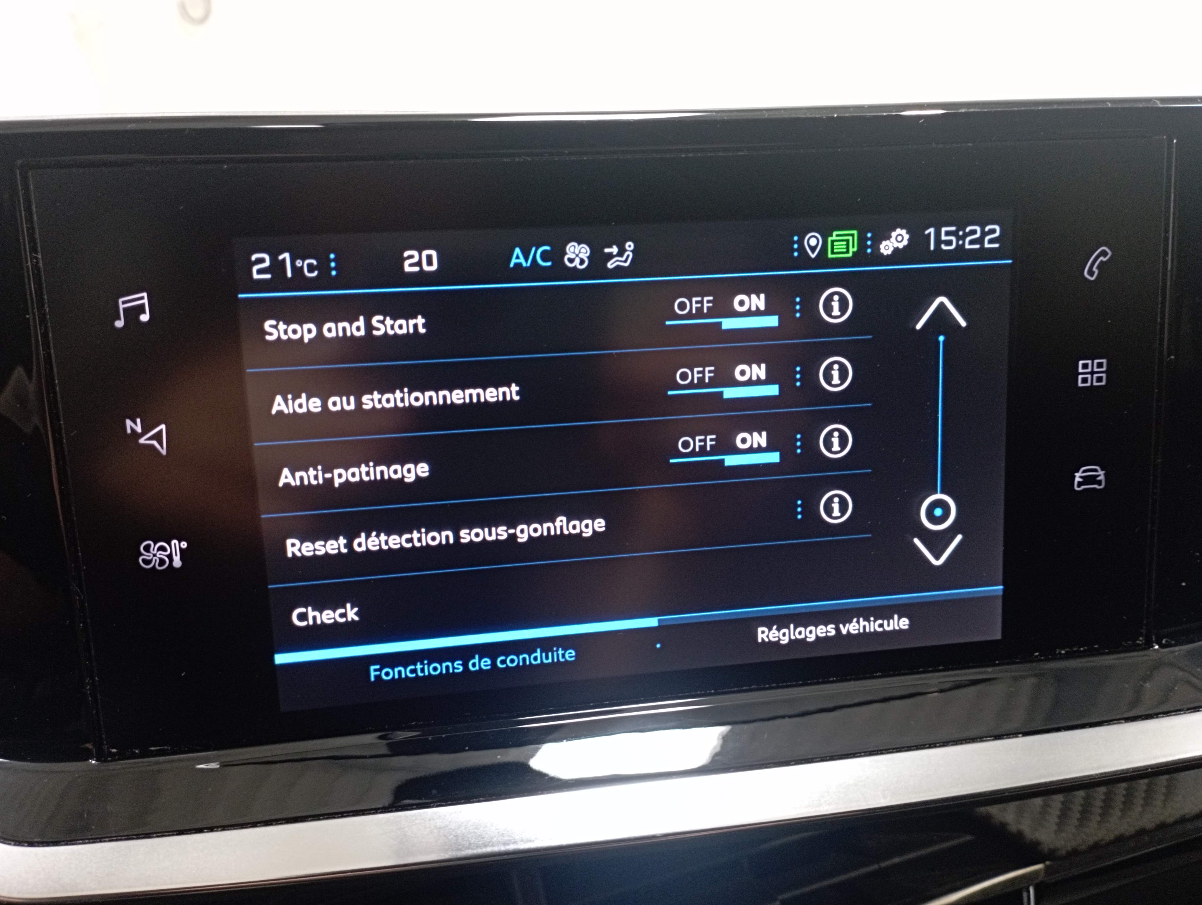 PEUGEOT 2008 PureTech 130 S&S BVM6 Allure