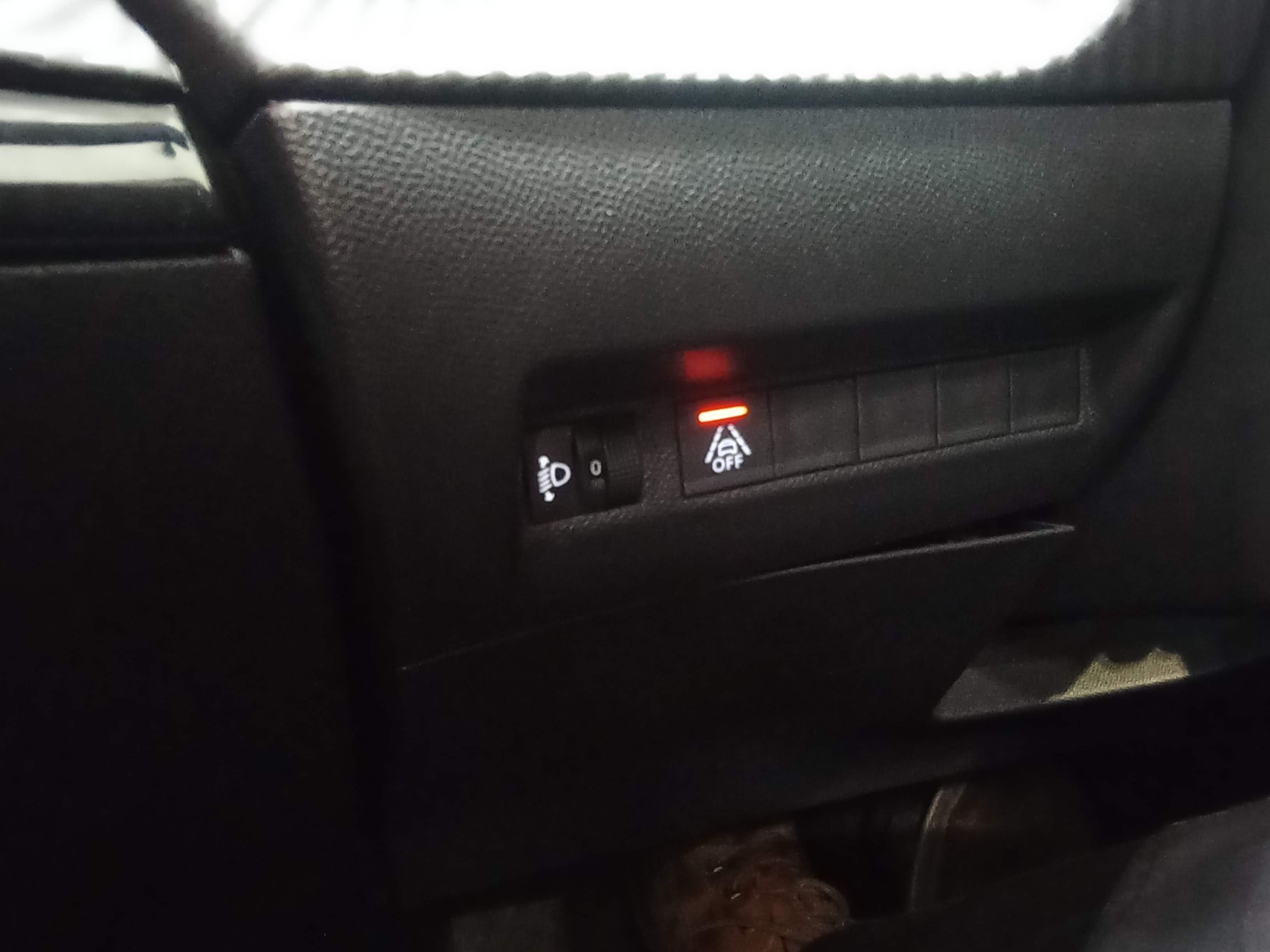 PEUGEOT 2008 PureTech 130 S&S BVM6 Allure