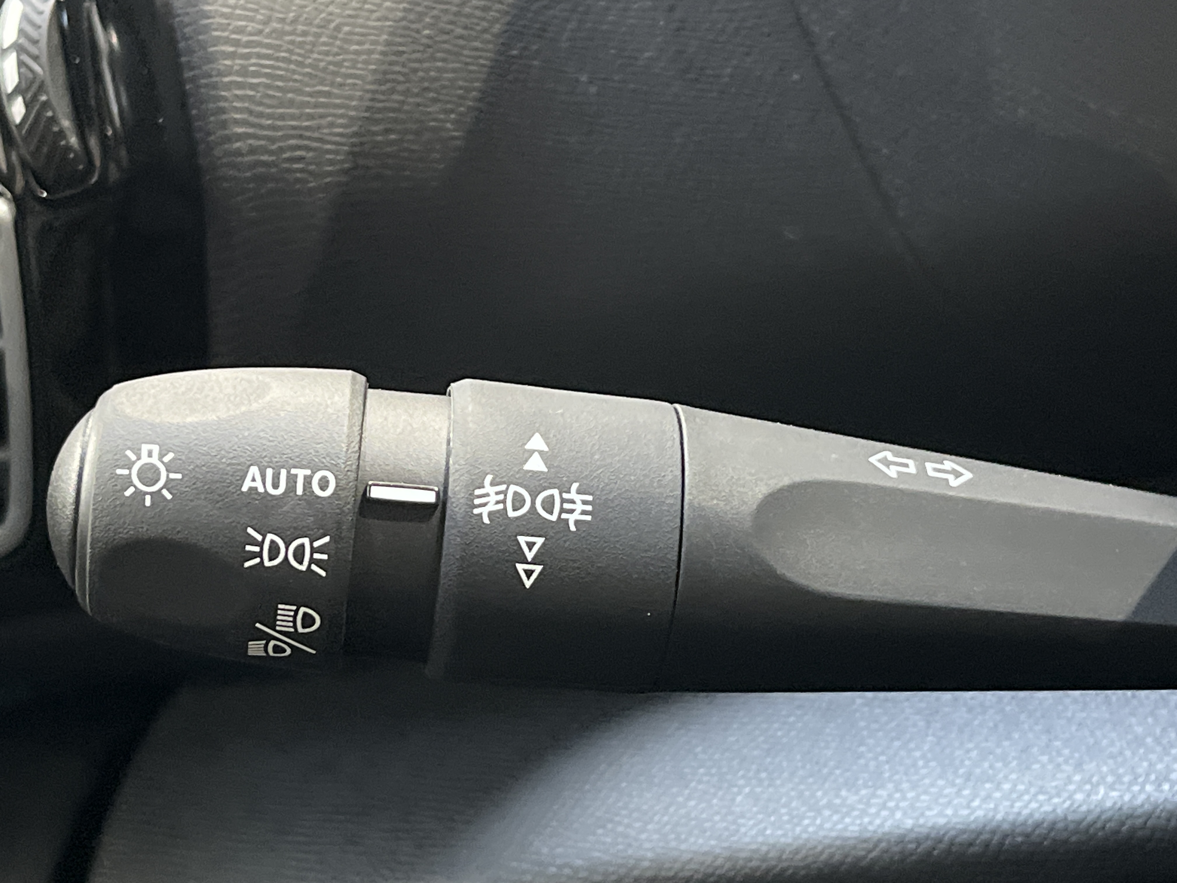 CITROEN C4 PT130 S&S BVM6 FEELPK