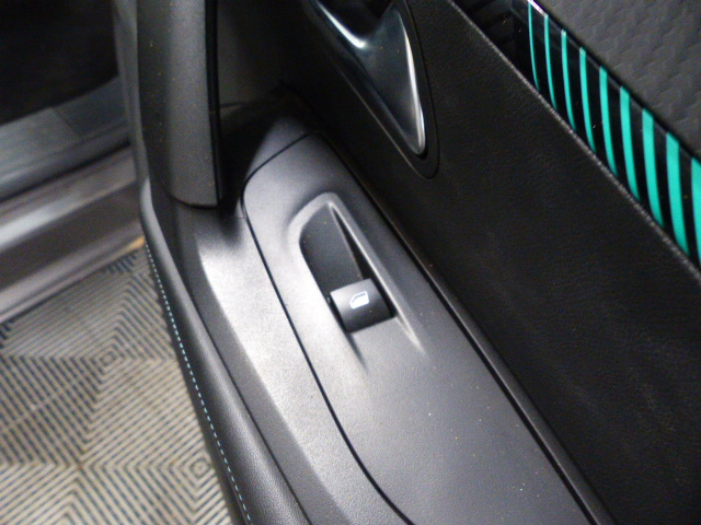 PEUGEOT 2008 PureTech 130 S&S BVM6 Allure