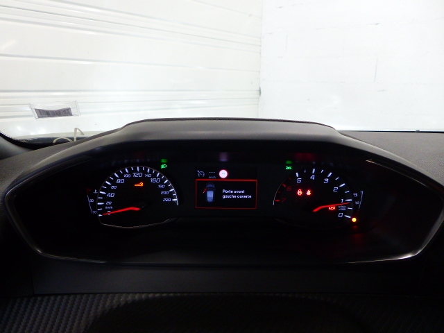 PEUGEOT 2008 PureTech 130 S&S BVM6 Allure