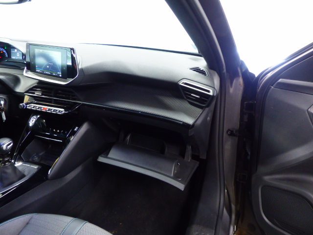 PEUGEOT 2008 PureTech 130 S&S BVM6 Allure