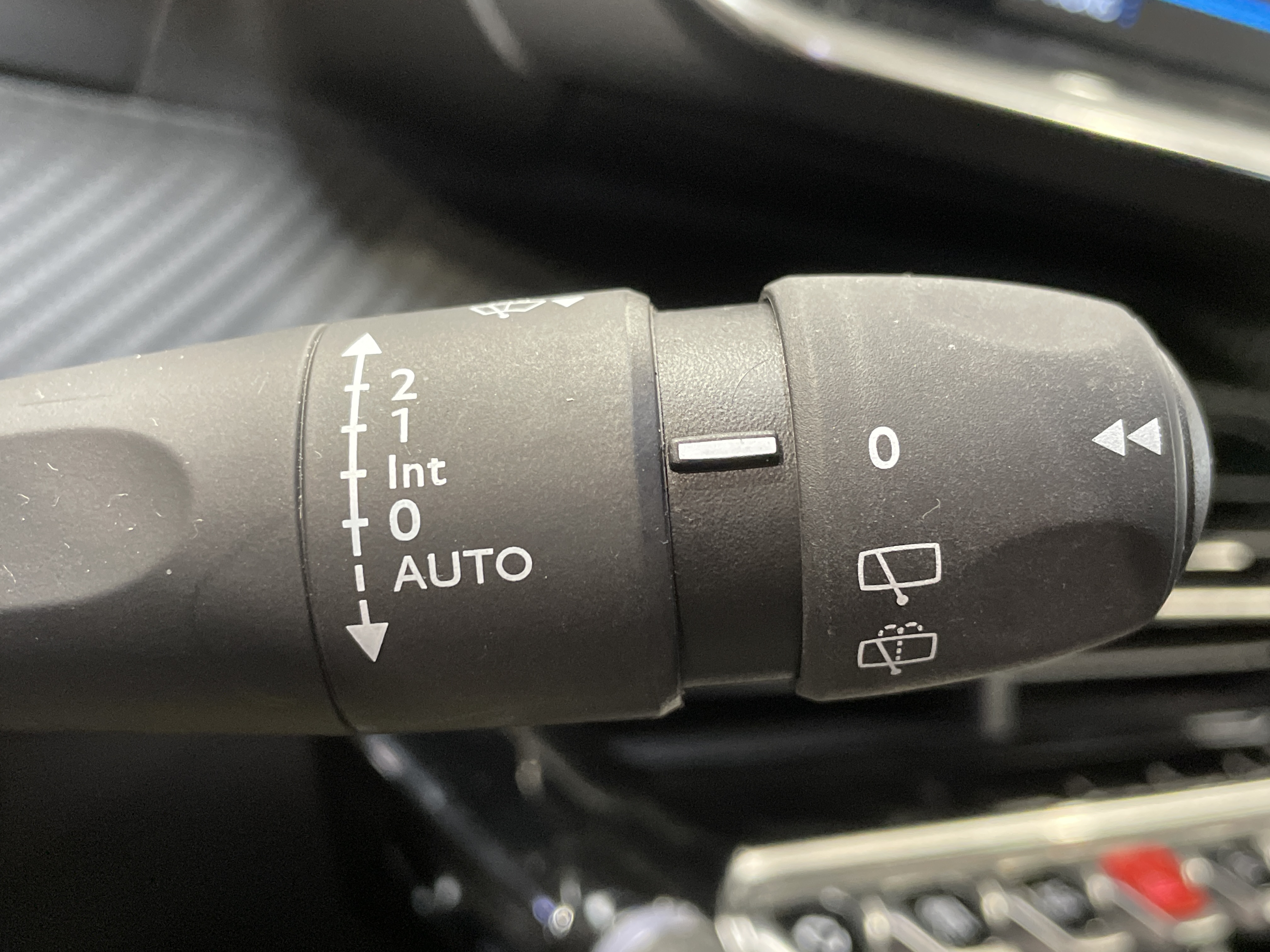 PEUGEOT 2008 ALLURE PT 130 S&S BVM6