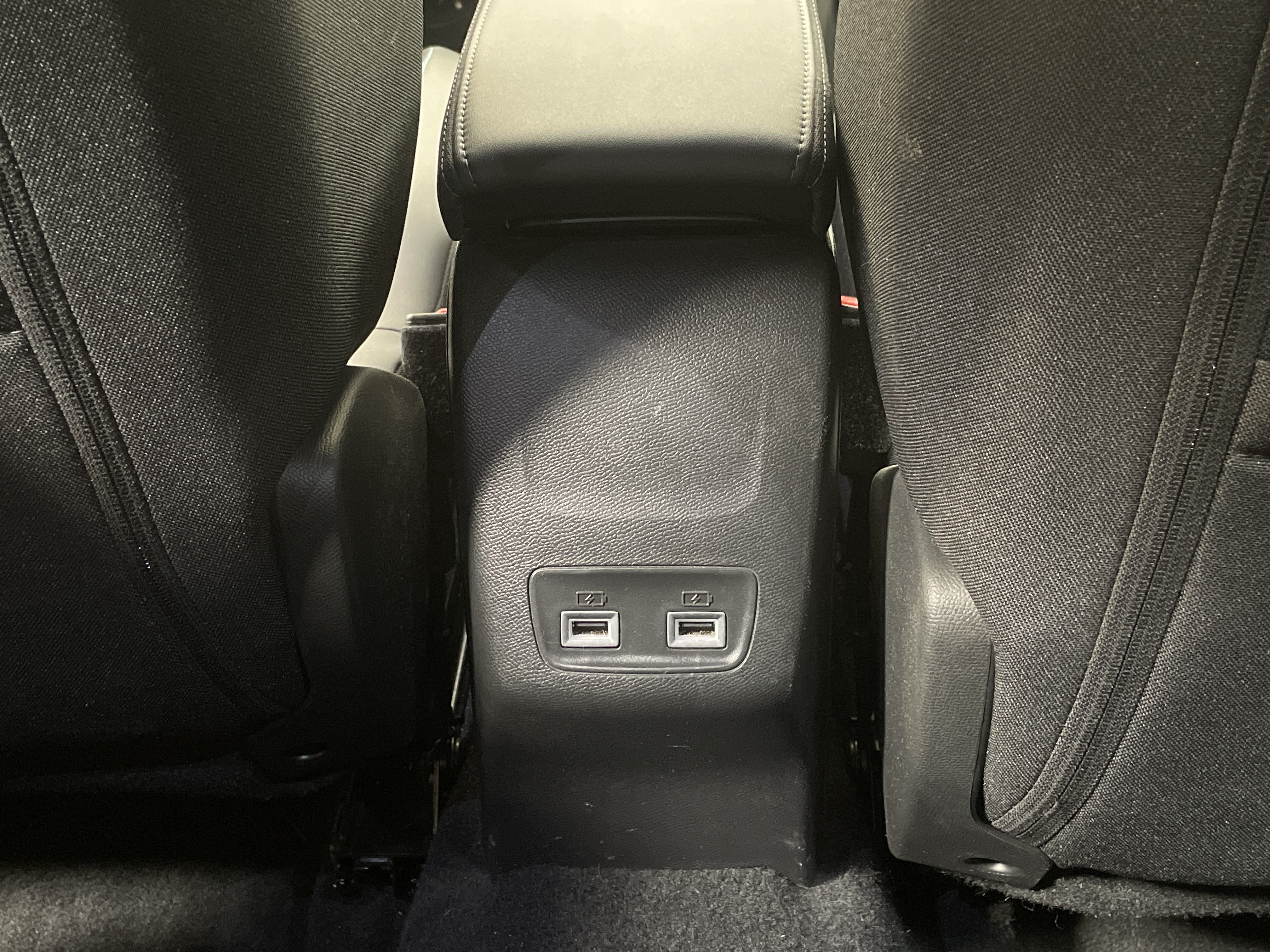 PEUGEOT 2008 ALLURE PT 130 S&S BVM6
