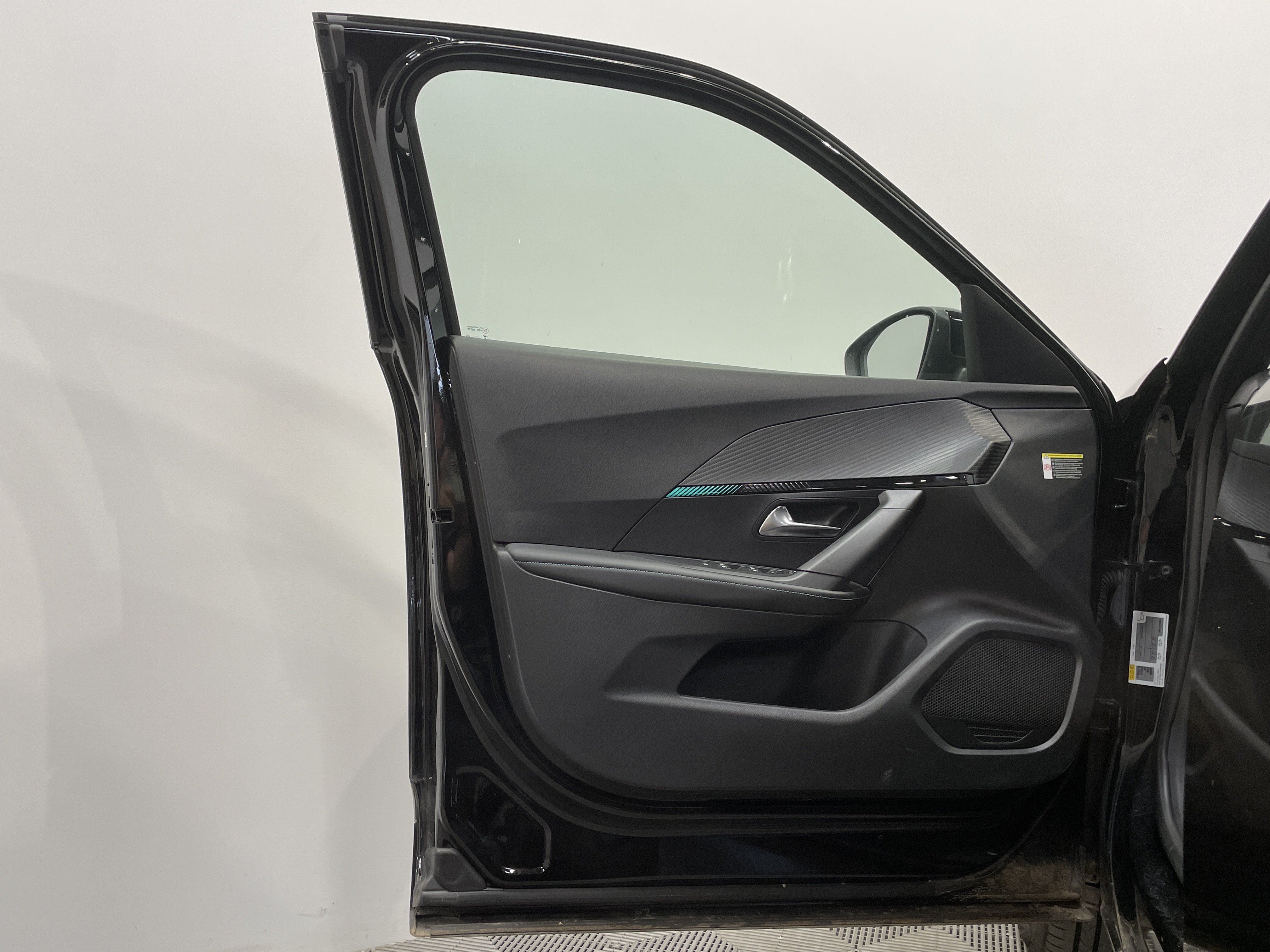 PEUGEOT 2008 ALLURE PT 130 S&S BVM6