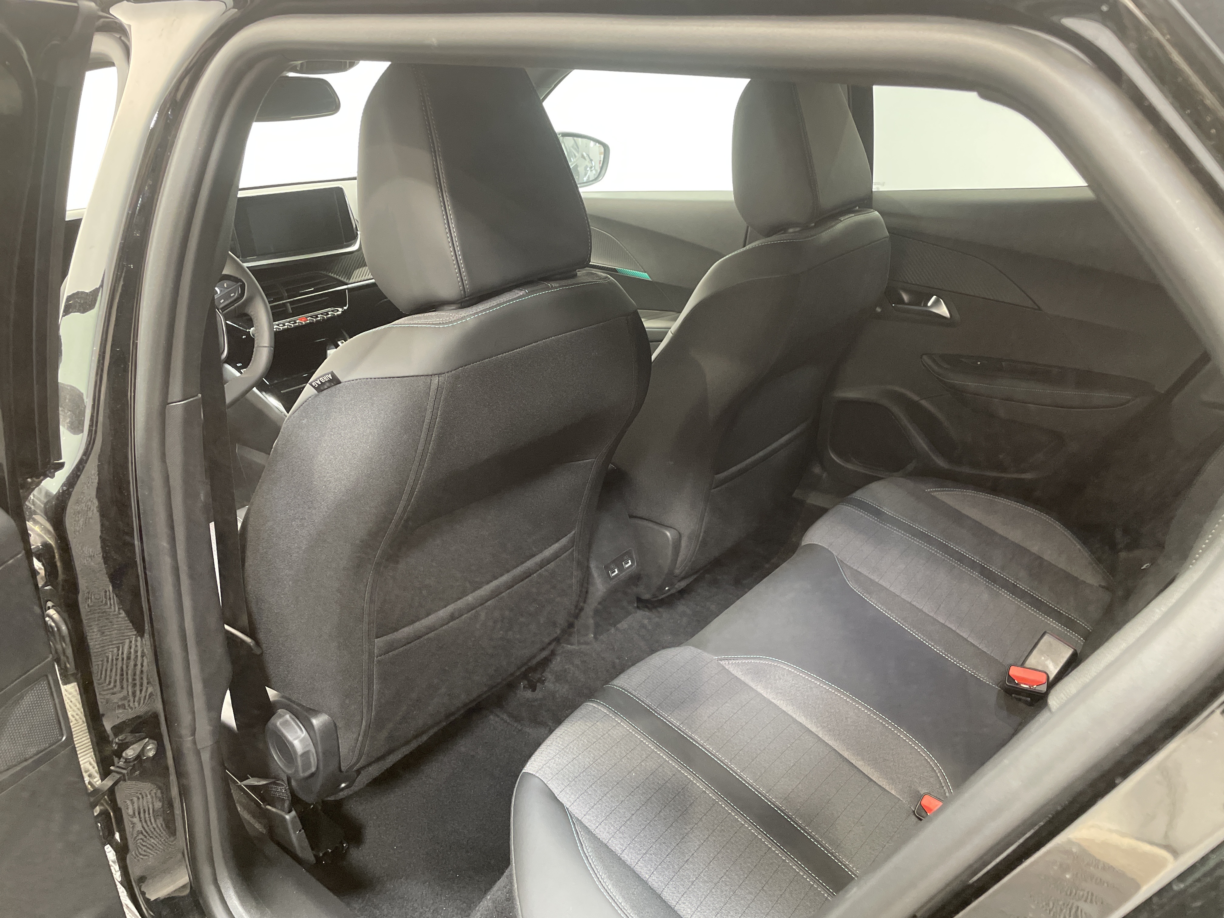 PEUGEOT 2008 ALLURE PT 130 S&S BVM6