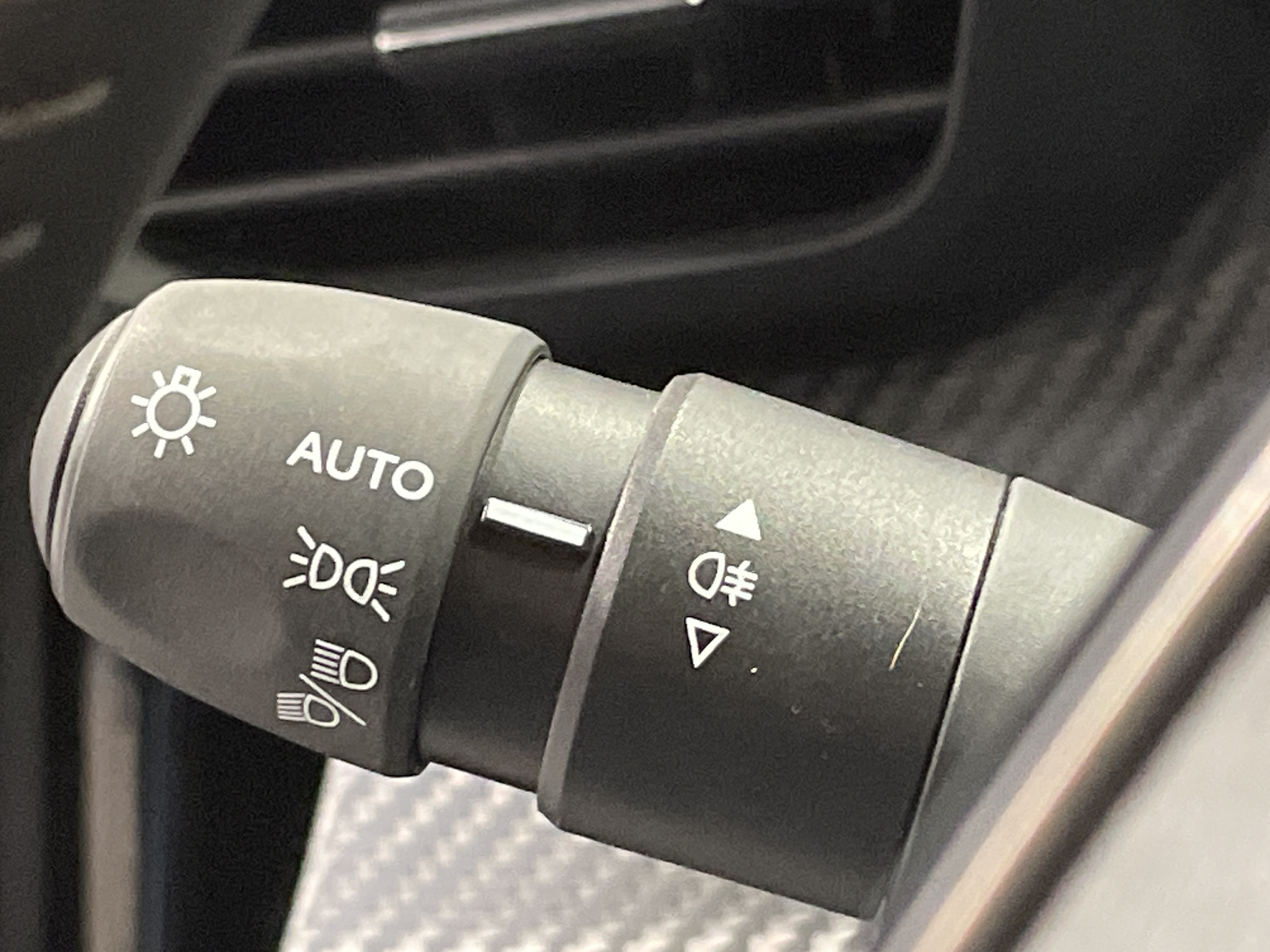 PEUGEOT 2008 ALLURE PT 130 S&S BVM6