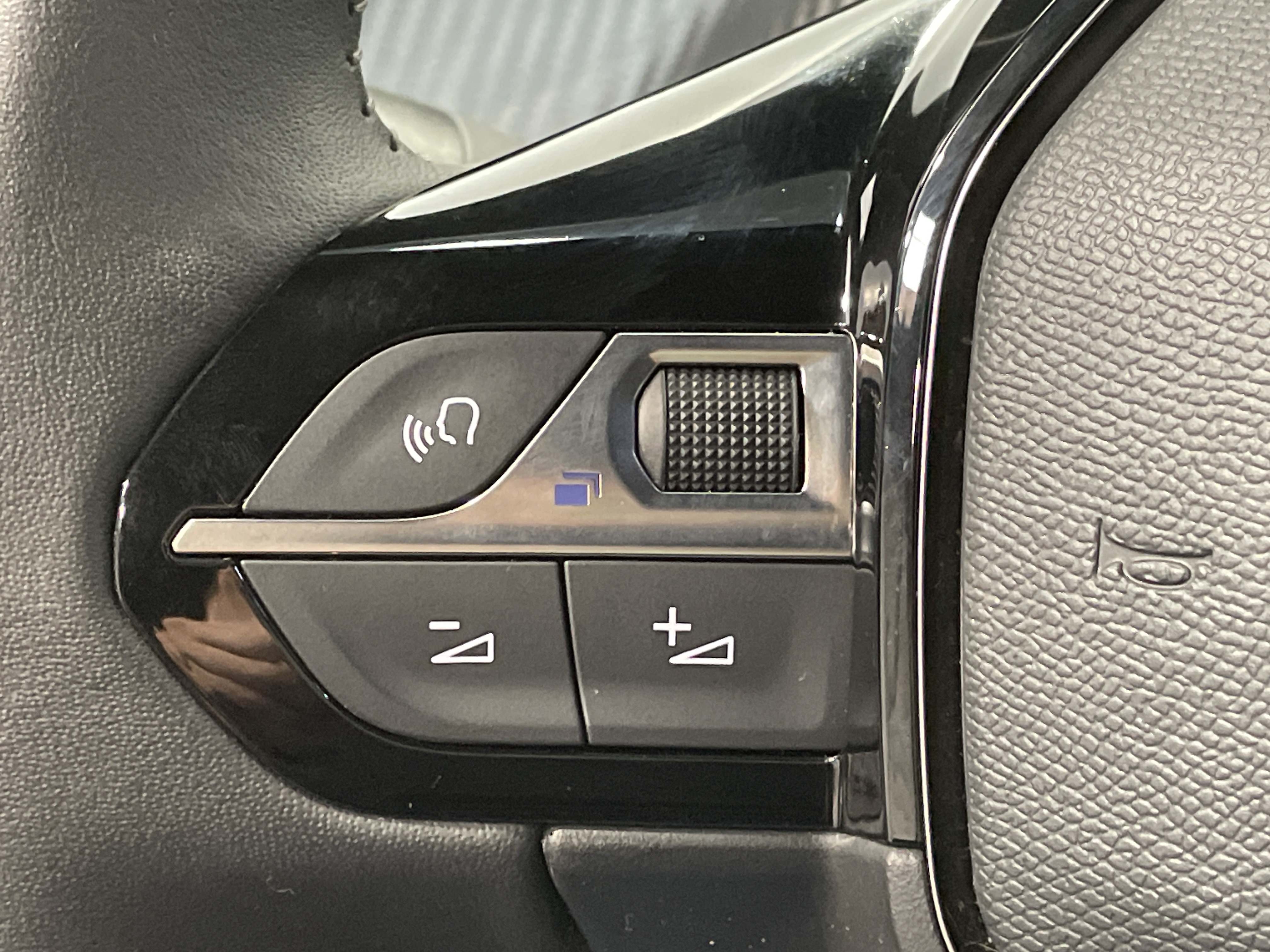 PEUGEOT 2008 ALLURE PT 130 S&S BVM6