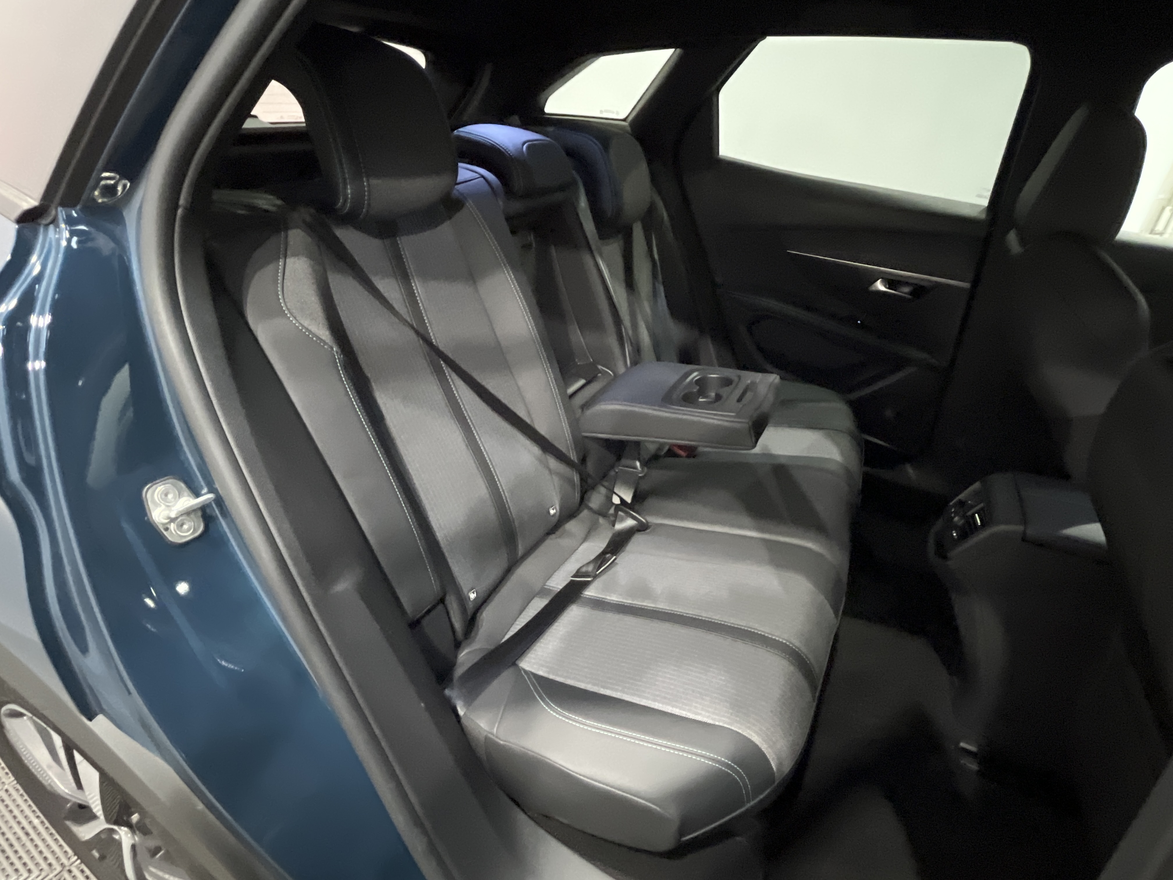 PEUGEOT 3008 ALLURE PACK PTECH 130 S&S BVM6