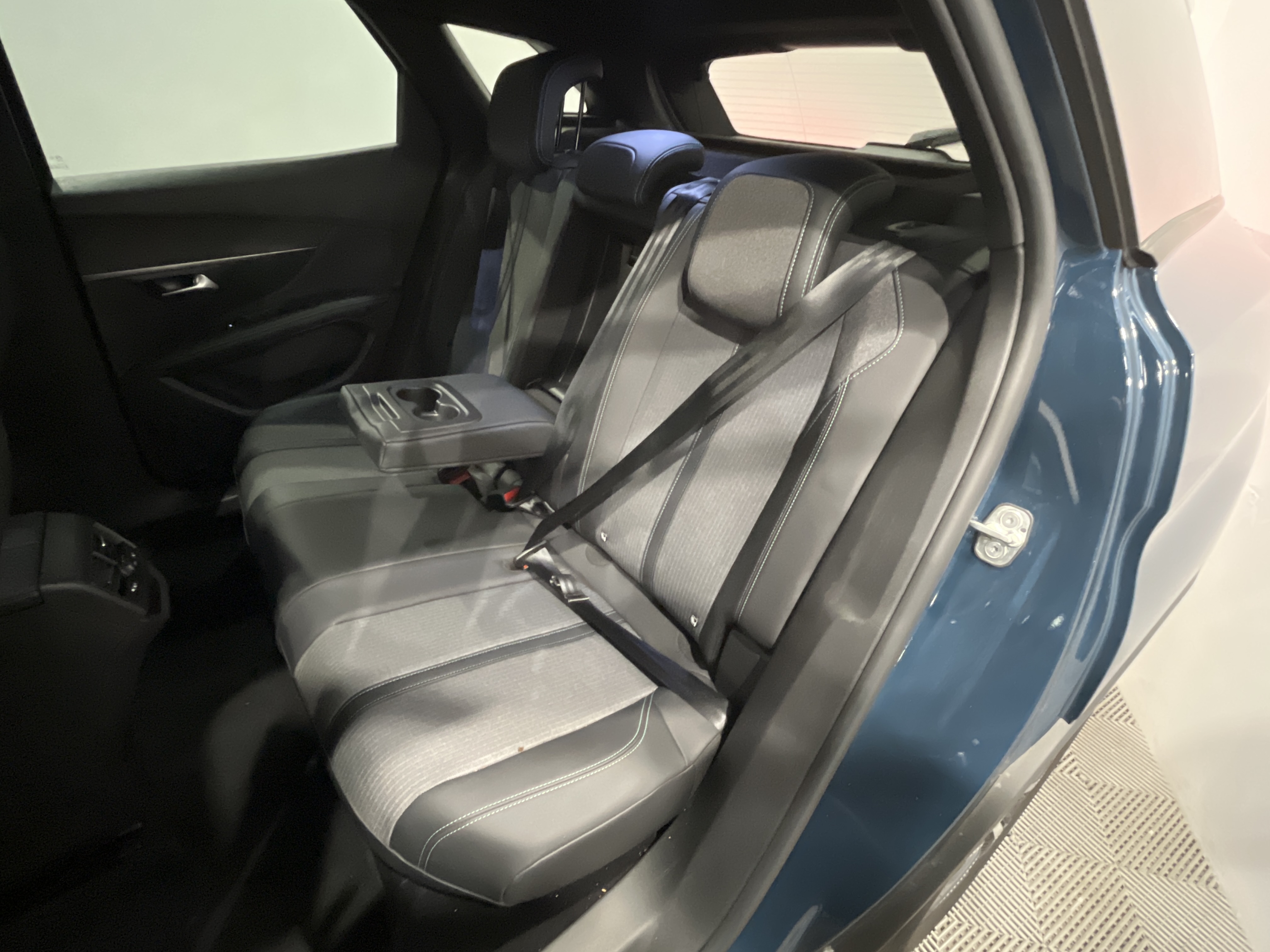 PEUGEOT 3008 ALLURE PACK PTECH 130 S&S BVM6