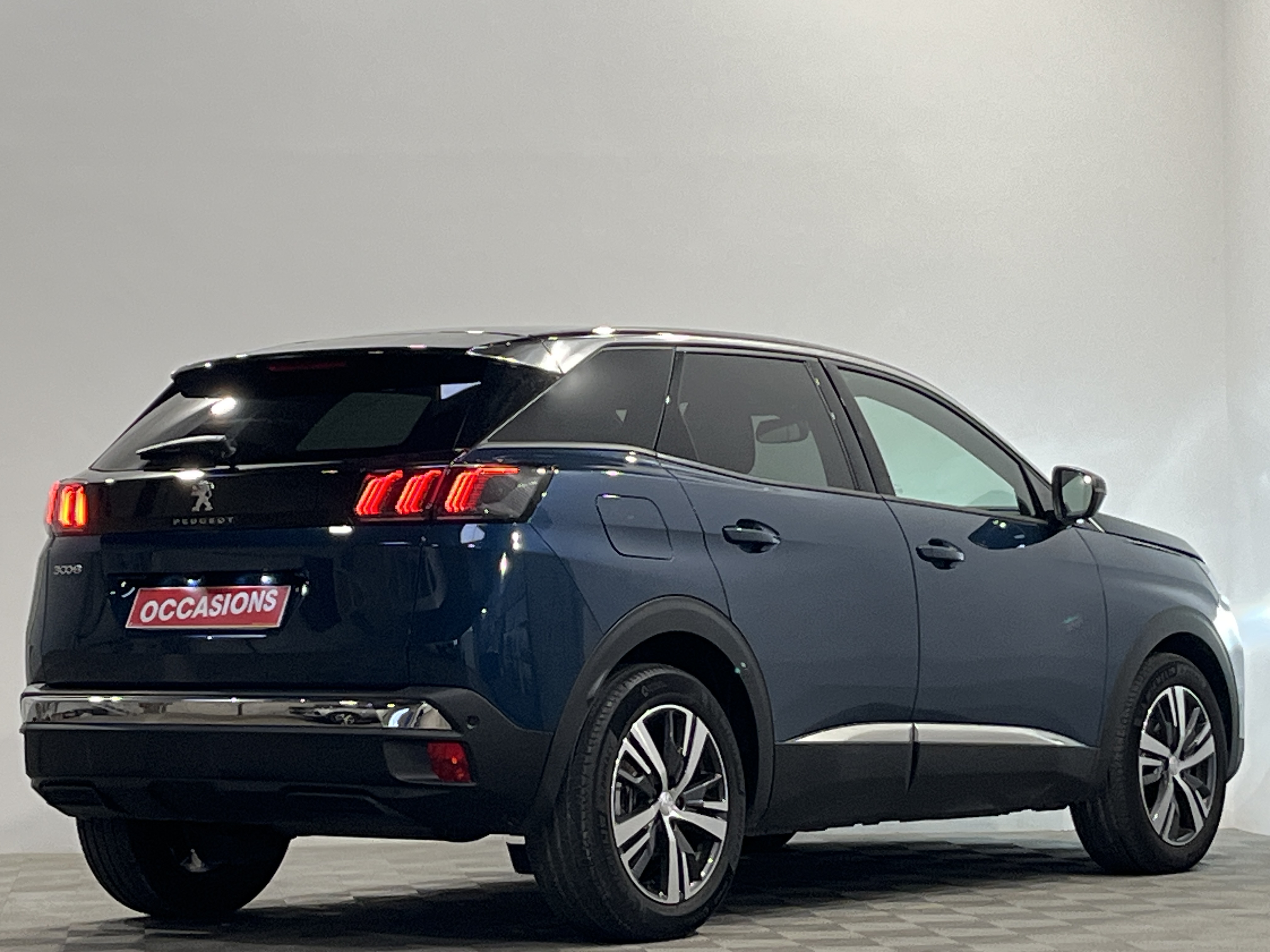 PEUGEOT 3008 ALLURE PACK PTECH 130 S&S BVM6