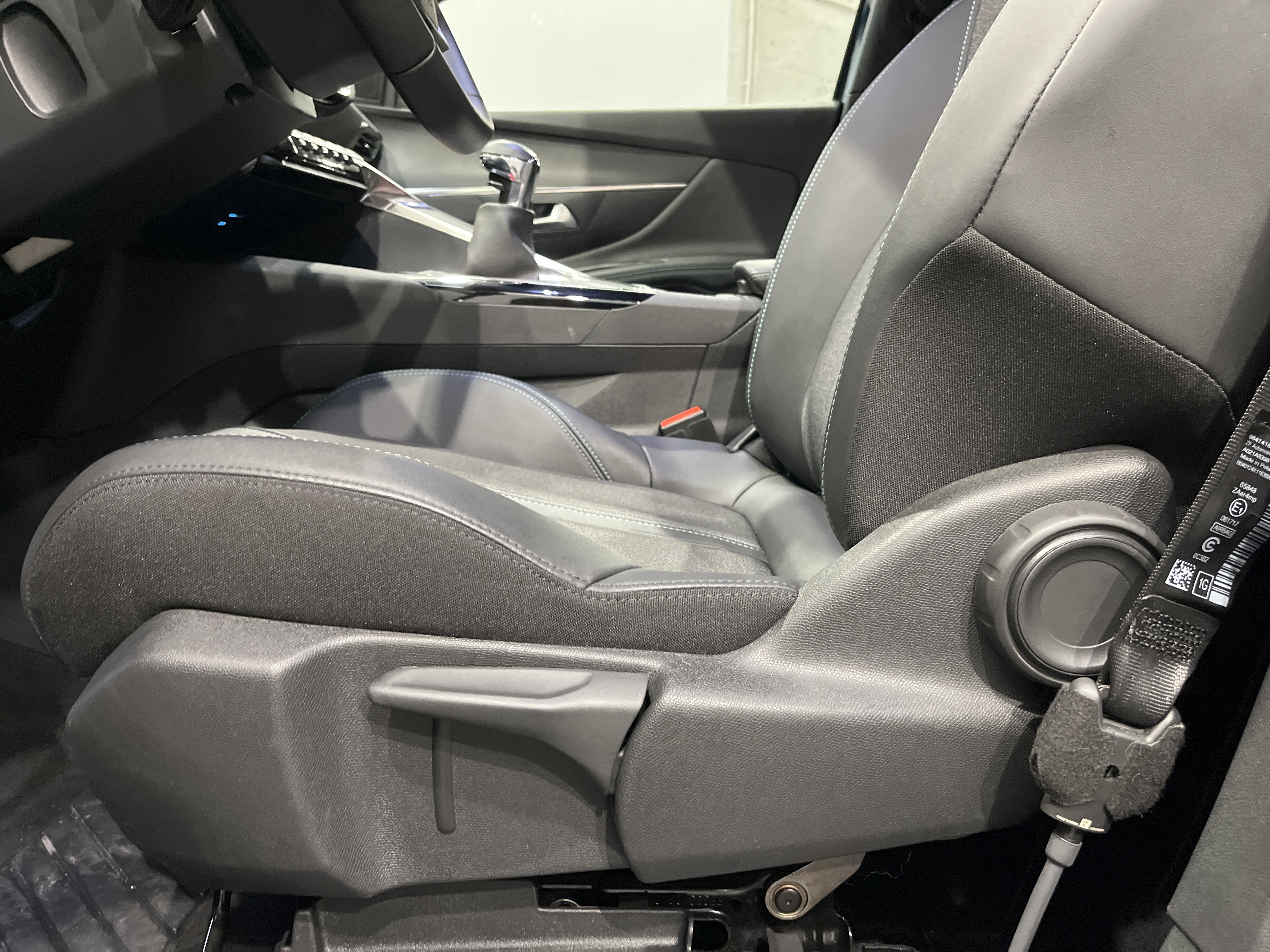 PEUGEOT 3008 ALLURE PACK PTECH 130 S&S BVM6