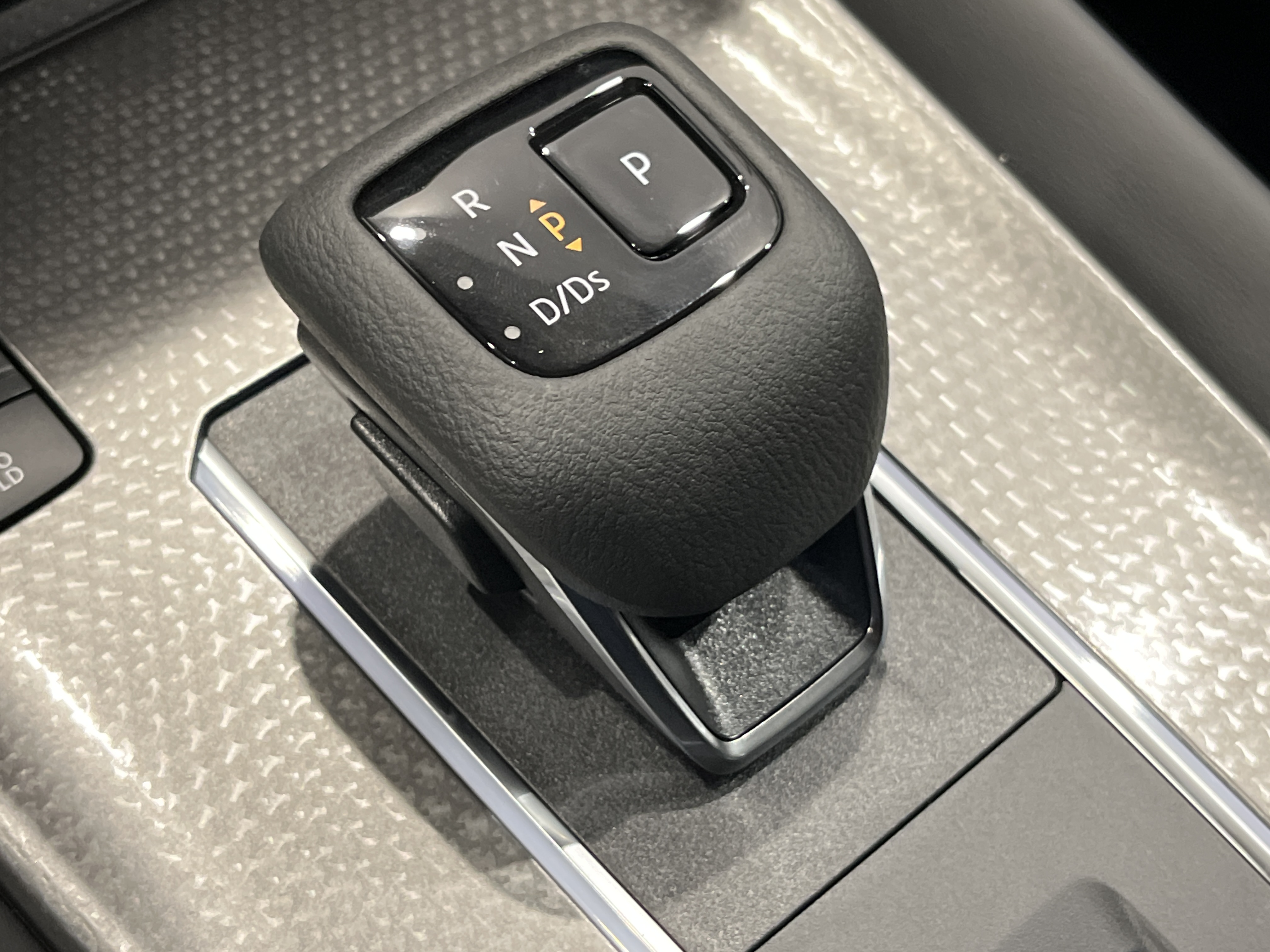NISSAN QASHQAI Mild Hybrid 158 ch Xtronic N-Connecta