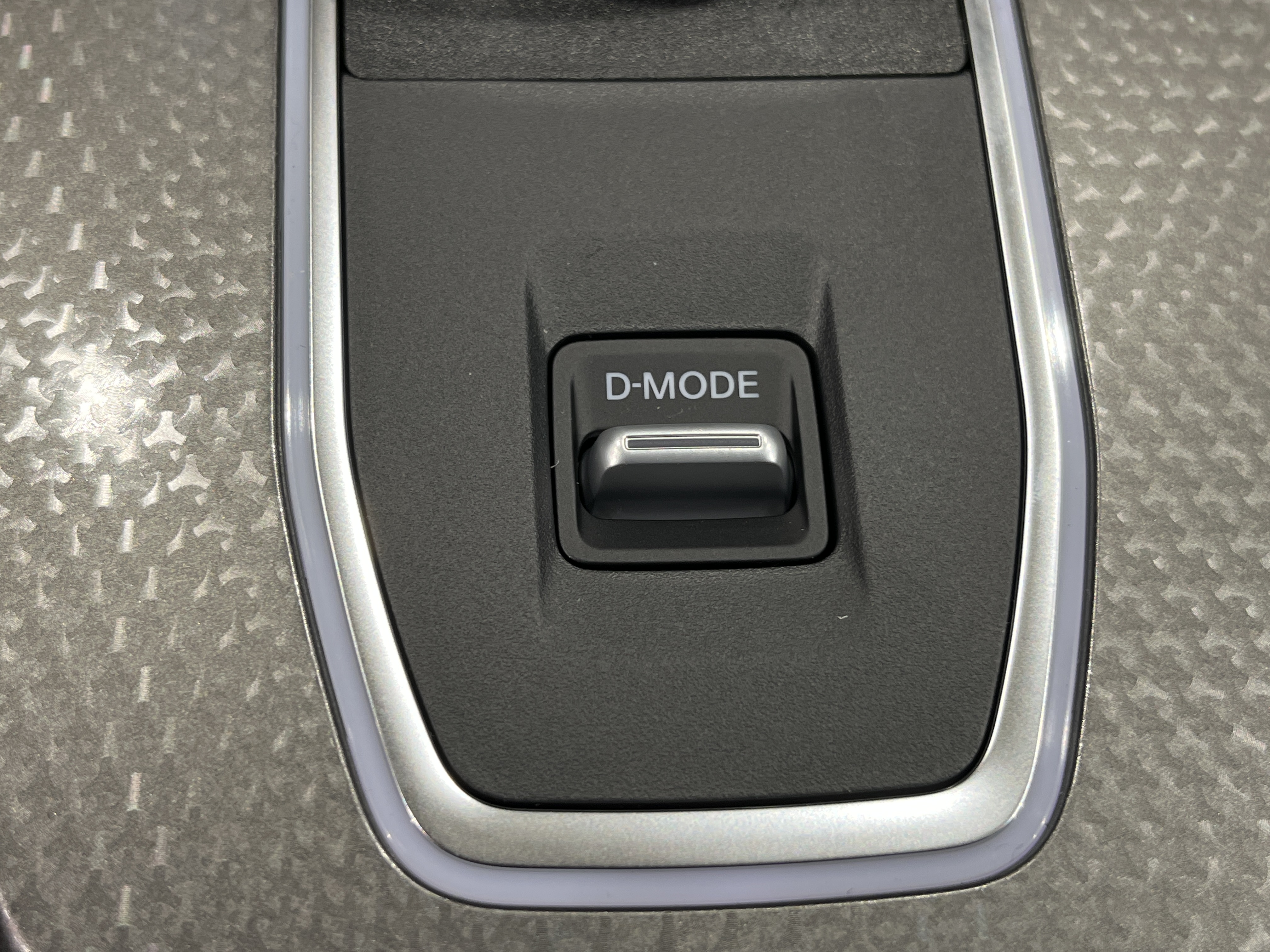 NISSAN QASHQAI Mild Hybrid 158 ch Xtronic N-Connecta