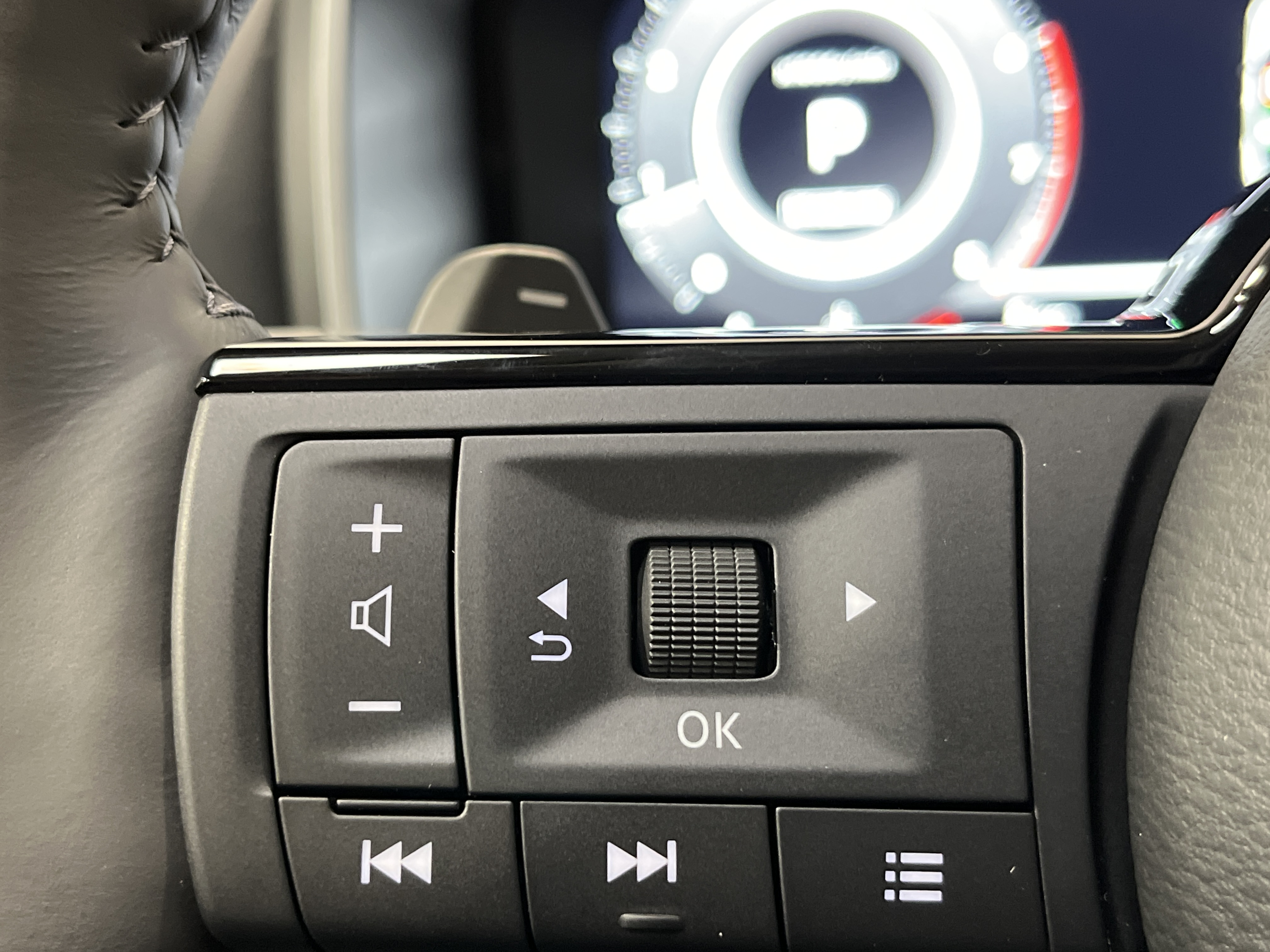 NISSAN QASHQAI Mild Hybrid 158 ch Xtronic N-Connecta