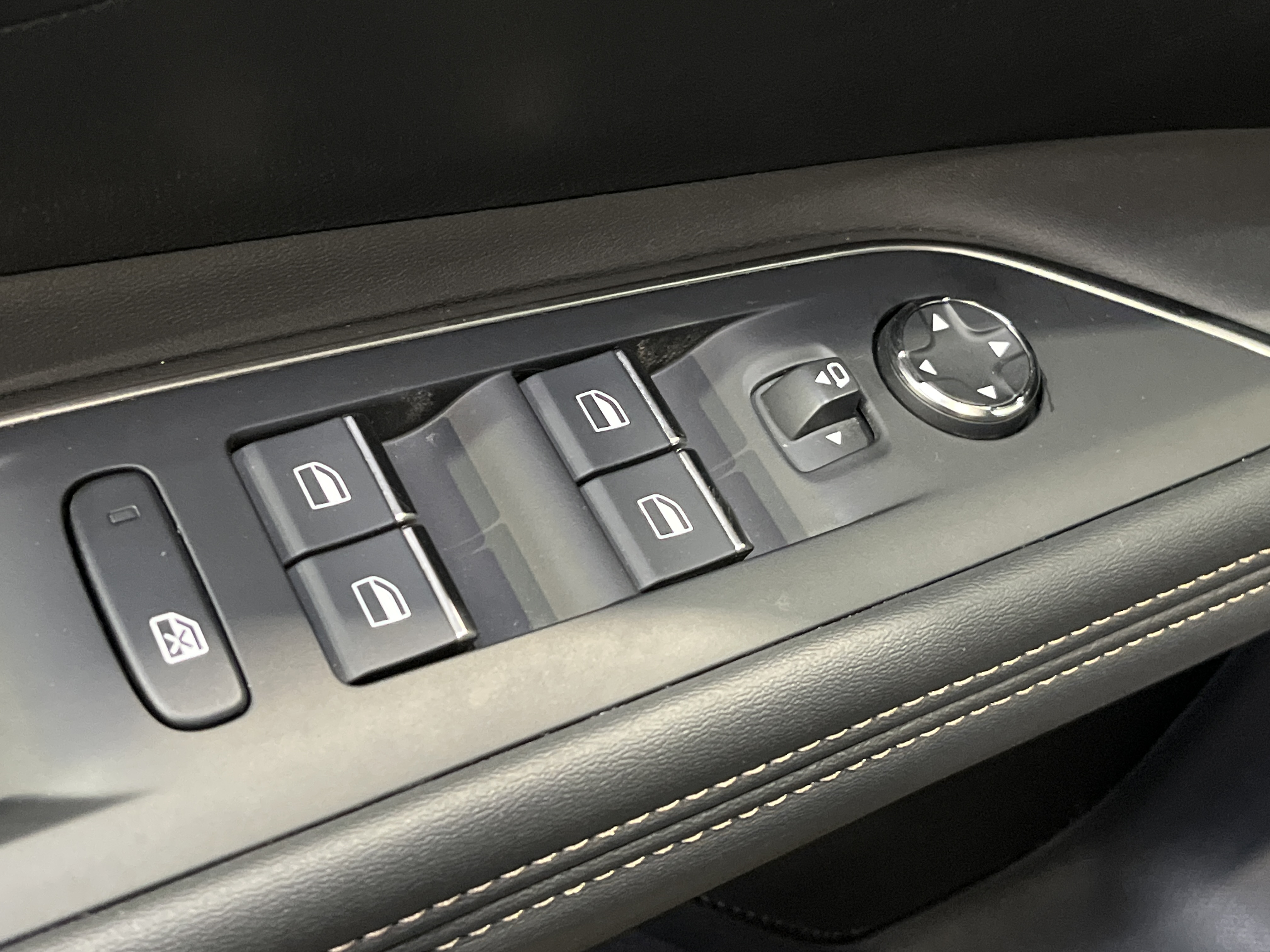 PEUGEOT 3008 GT PURETECH 130 S&S BVM6