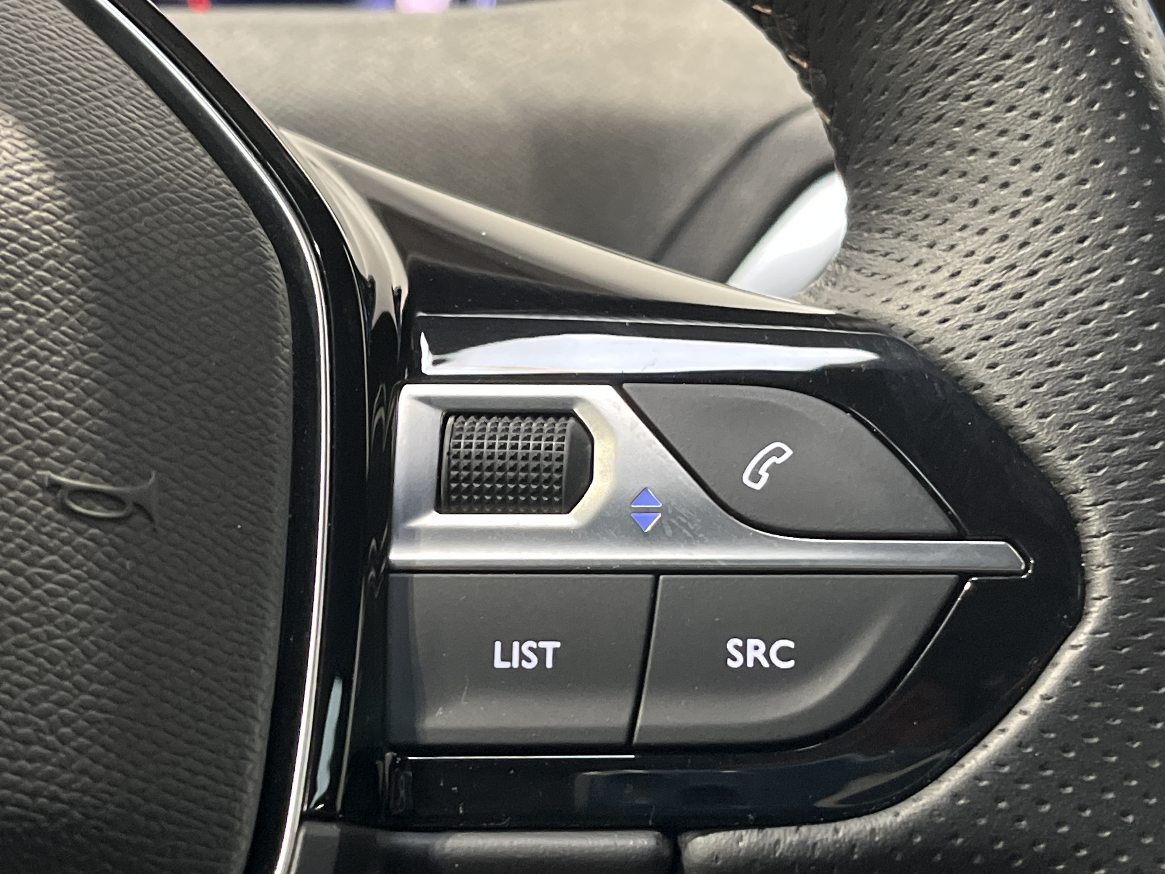 PEUGEOT 3008 GT PURETECH 130 S&S BVM6