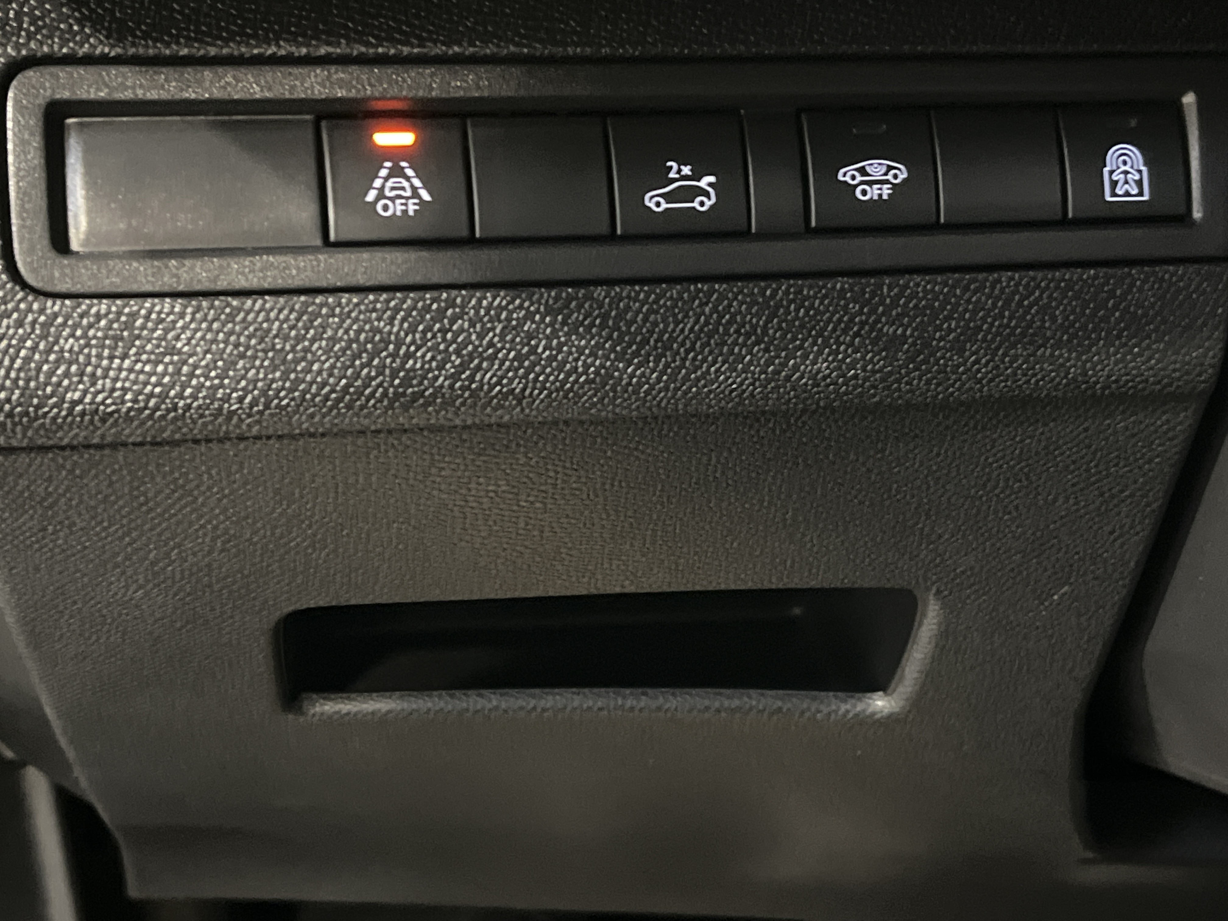 PEUGEOT 3008 GT PURETECH 130 S&S BVM6