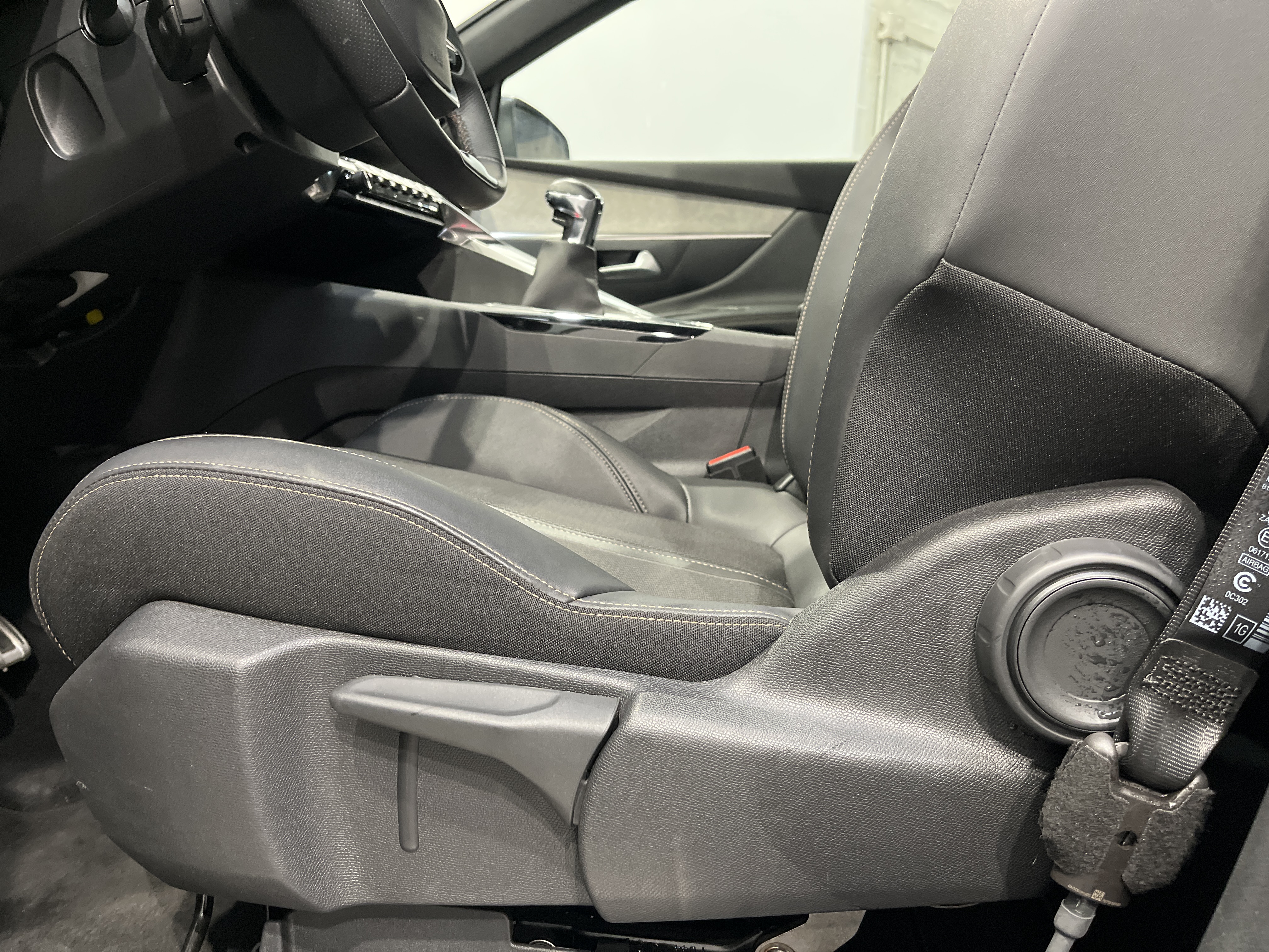 PEUGEOT 3008 GT PURETECH 130 S&S BVM6
