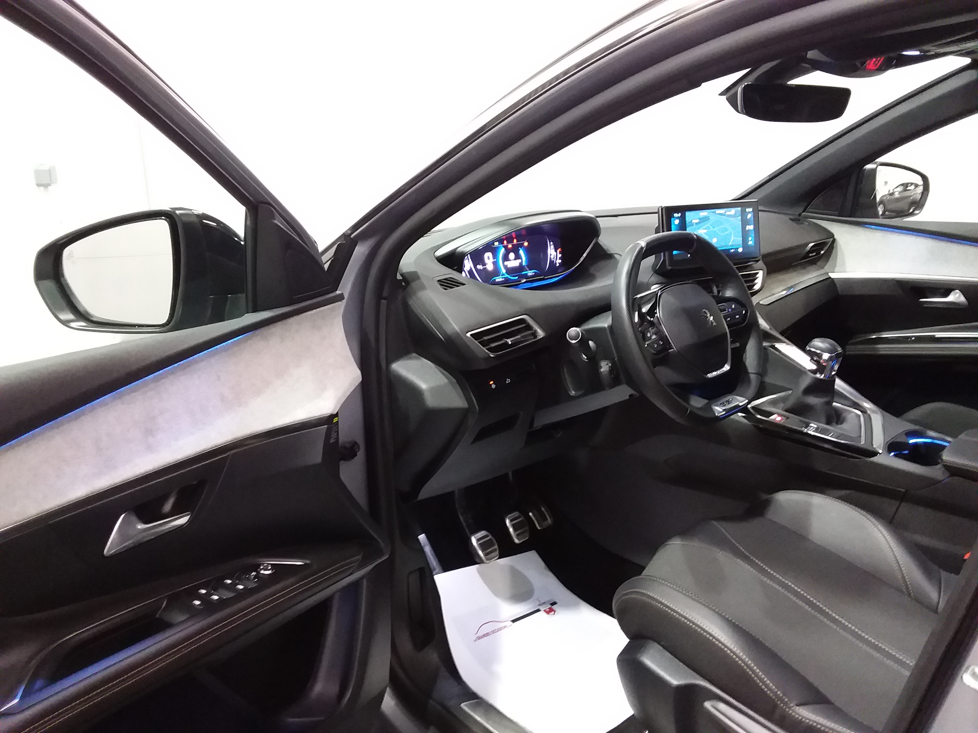 PEUGEOT 3008 GT PURETECH 130 S&S BVM6
