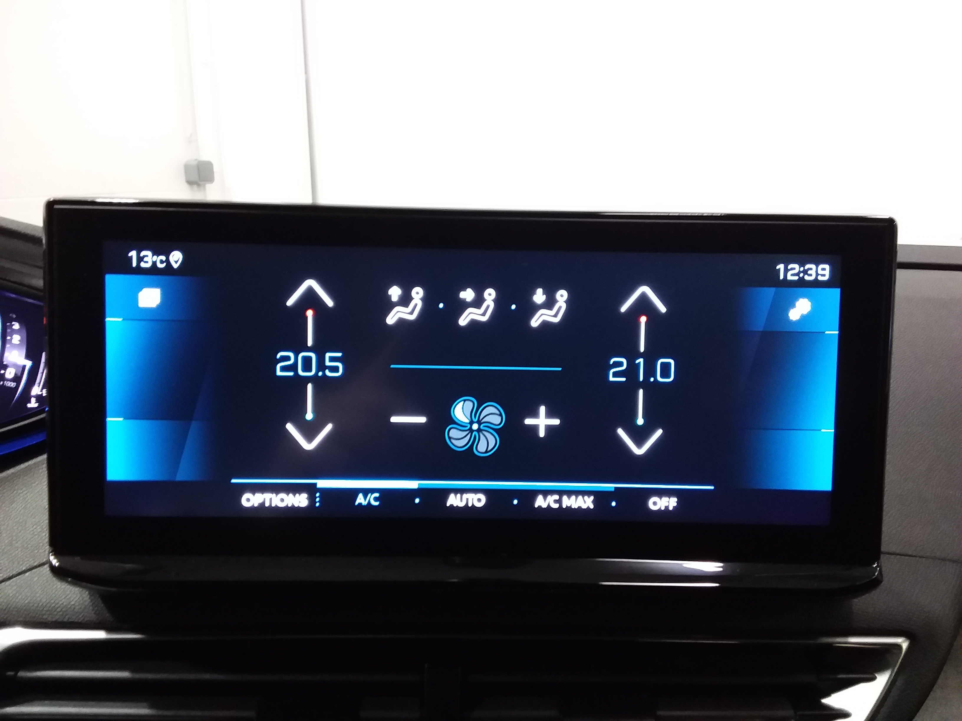 PEUGEOT 3008 GT PURETECH 130 S&S BVM6
