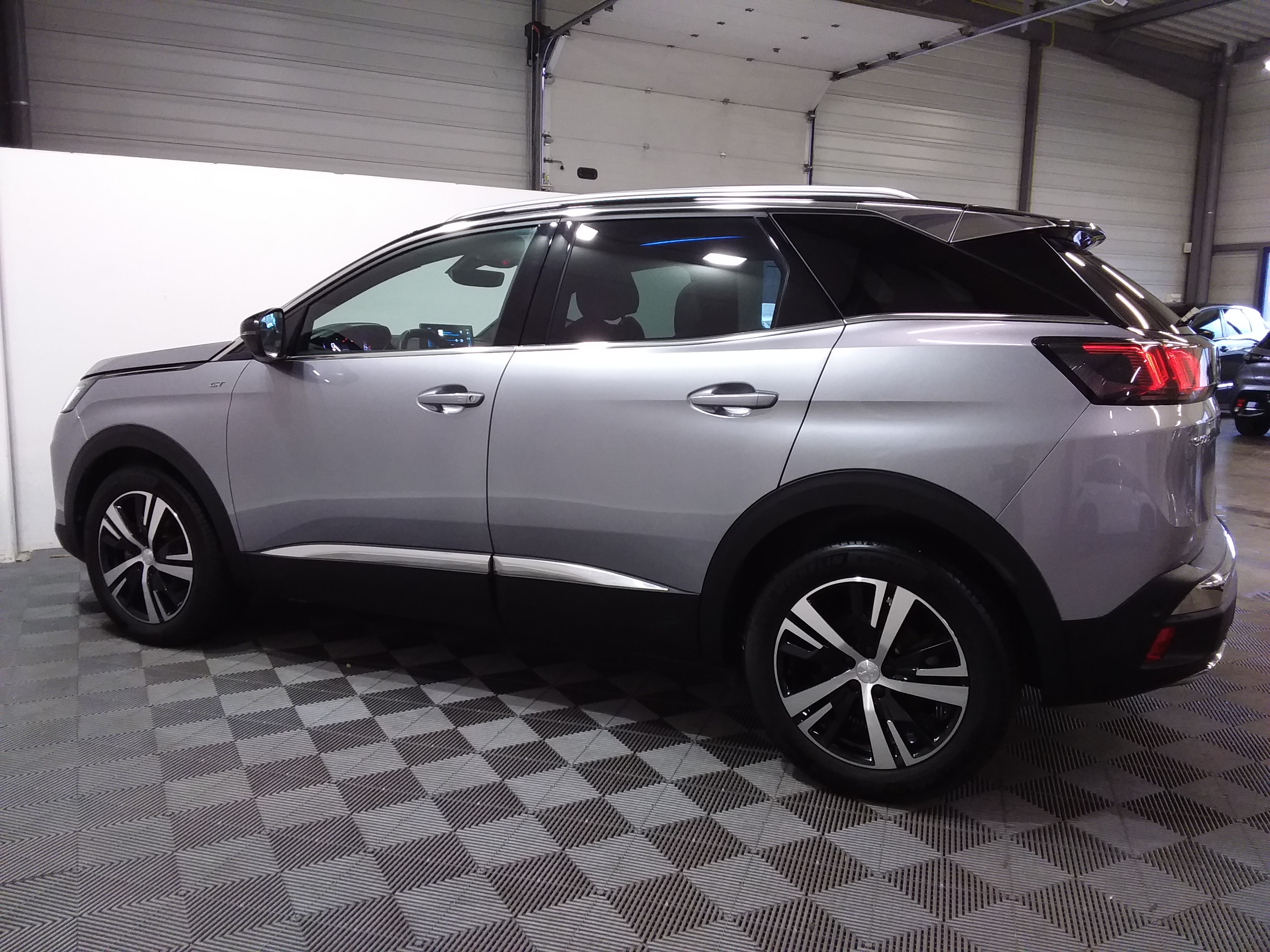 PEUGEOT 3008 GT PURETECH 130 S&S BVM6