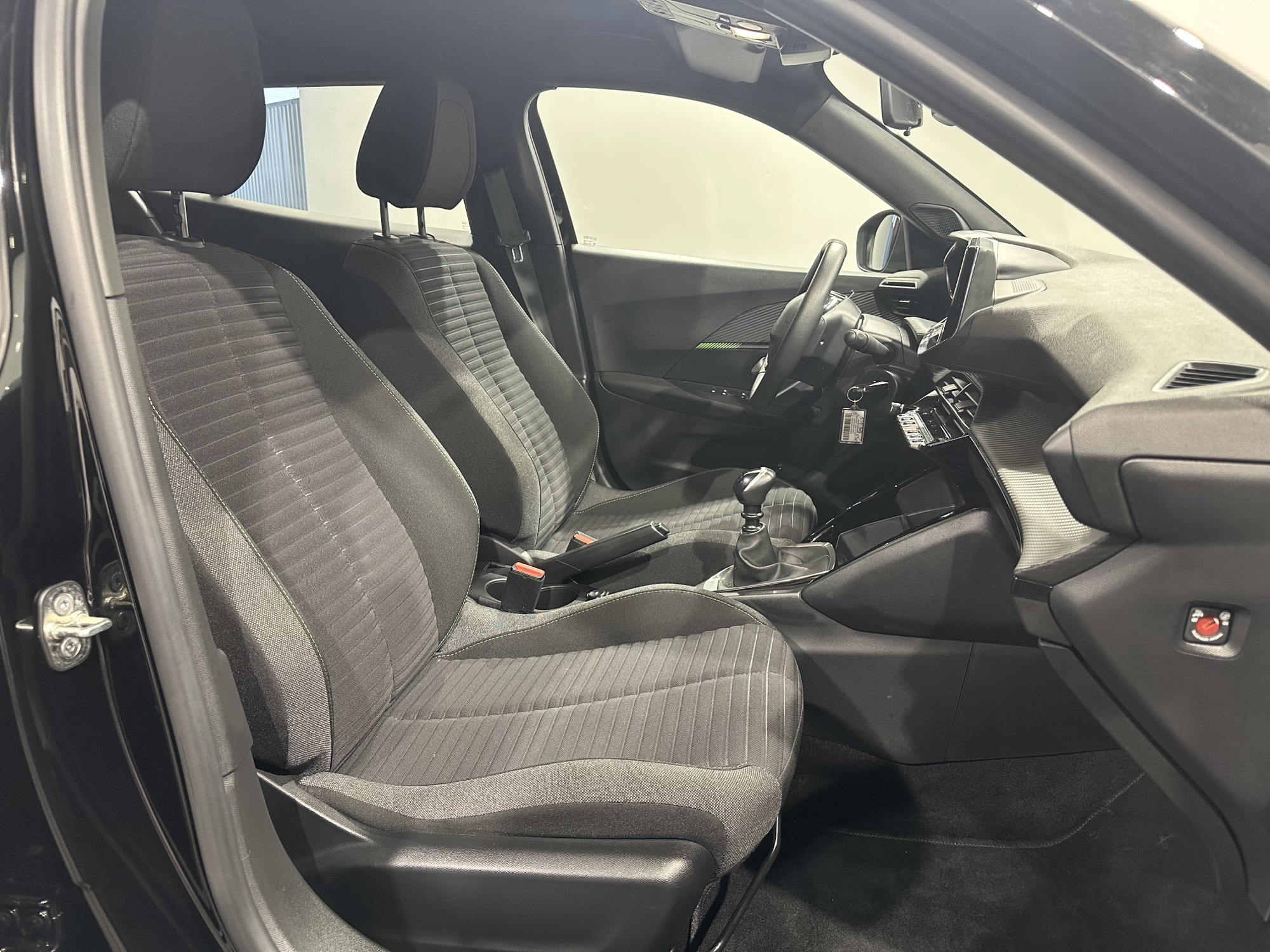 PEUGEOT 2008 Active 1.2 Puretech 100 BVM6