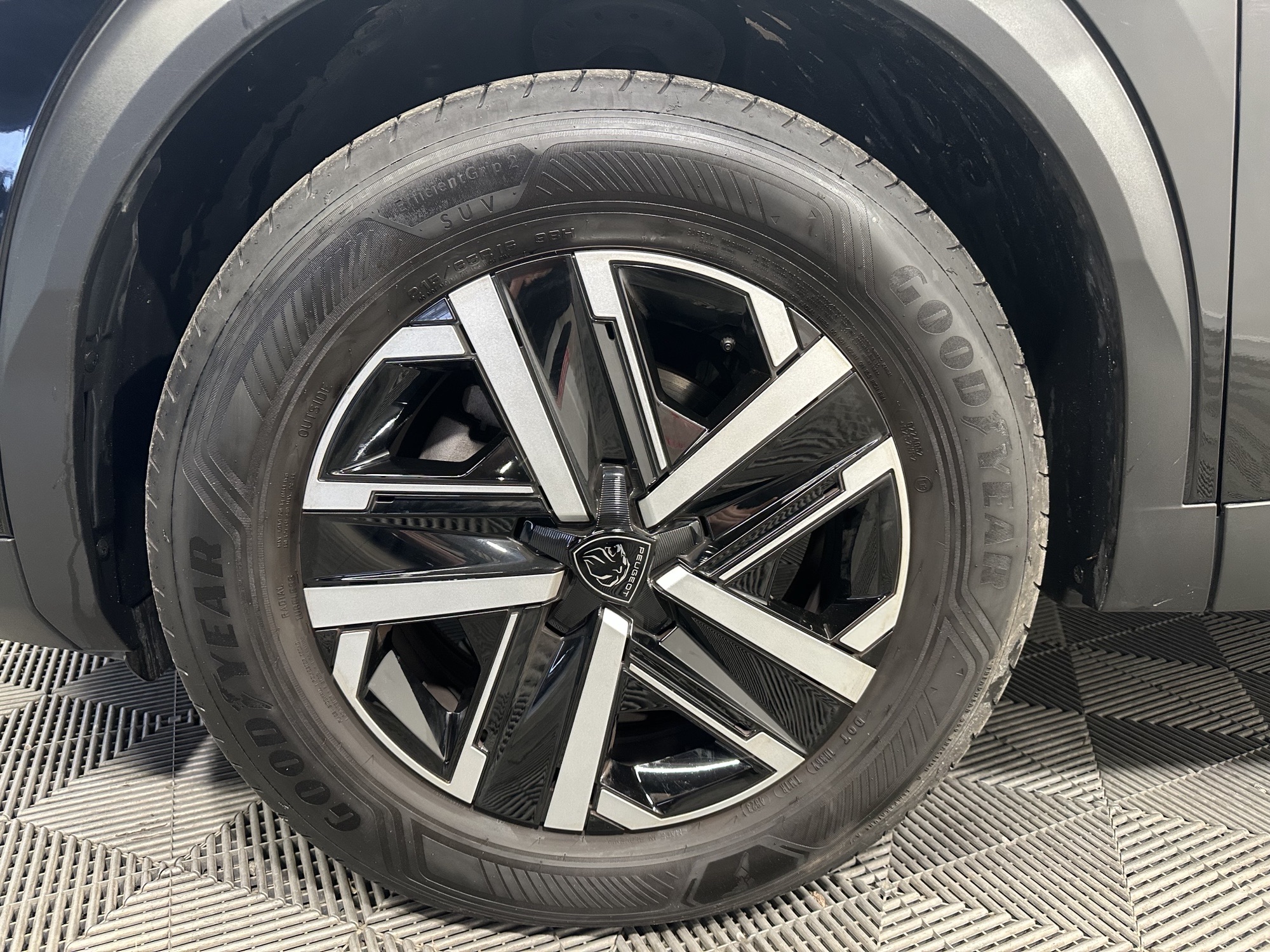 PEUGEOT 2008 Active 1.2 Puretech 100 BVM6