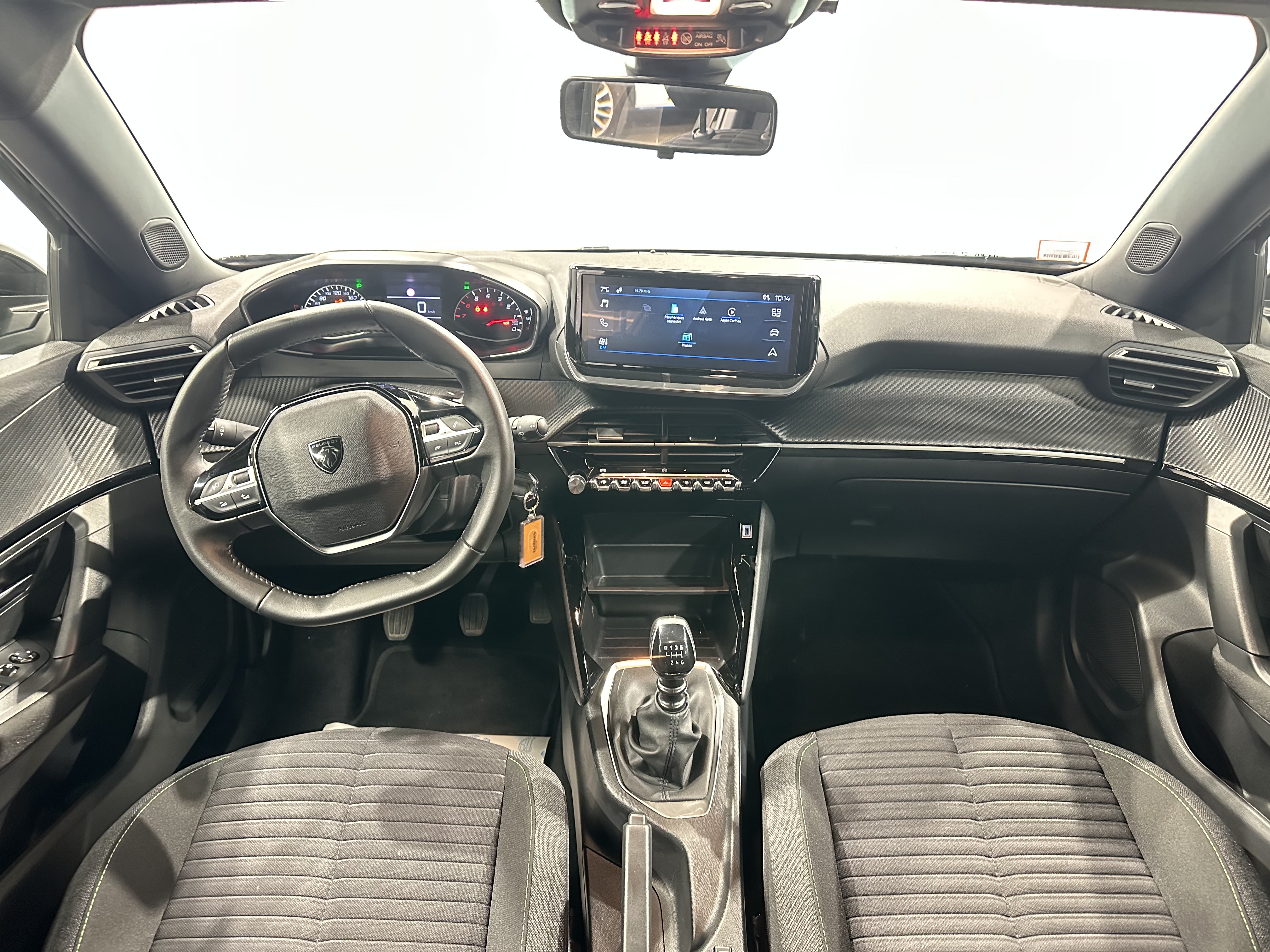 PEUGEOT 2008 Active 1.2 Puretech 100 BVM6