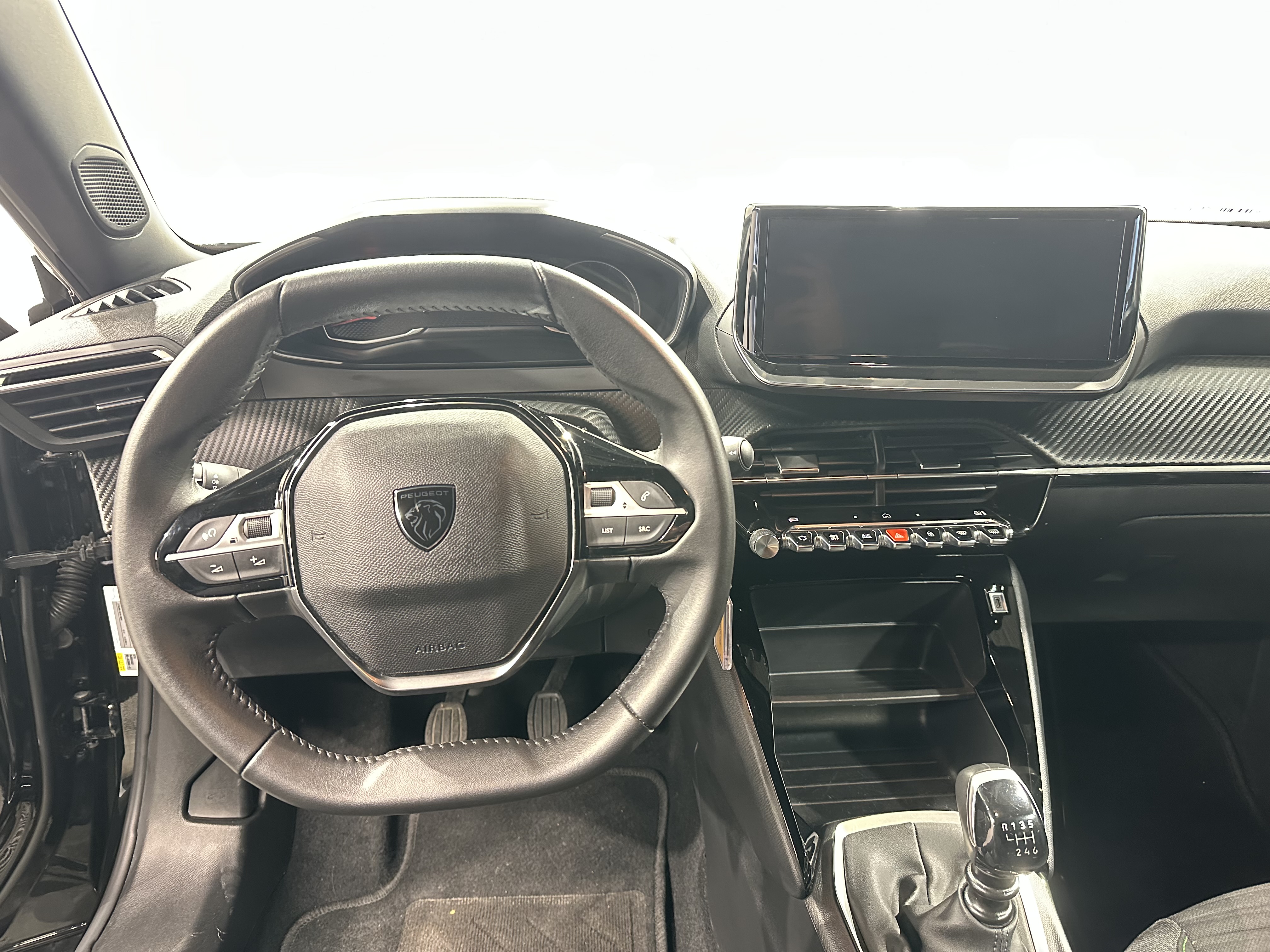 PEUGEOT 2008 Active 1.2 Puretech 100 BVM6
