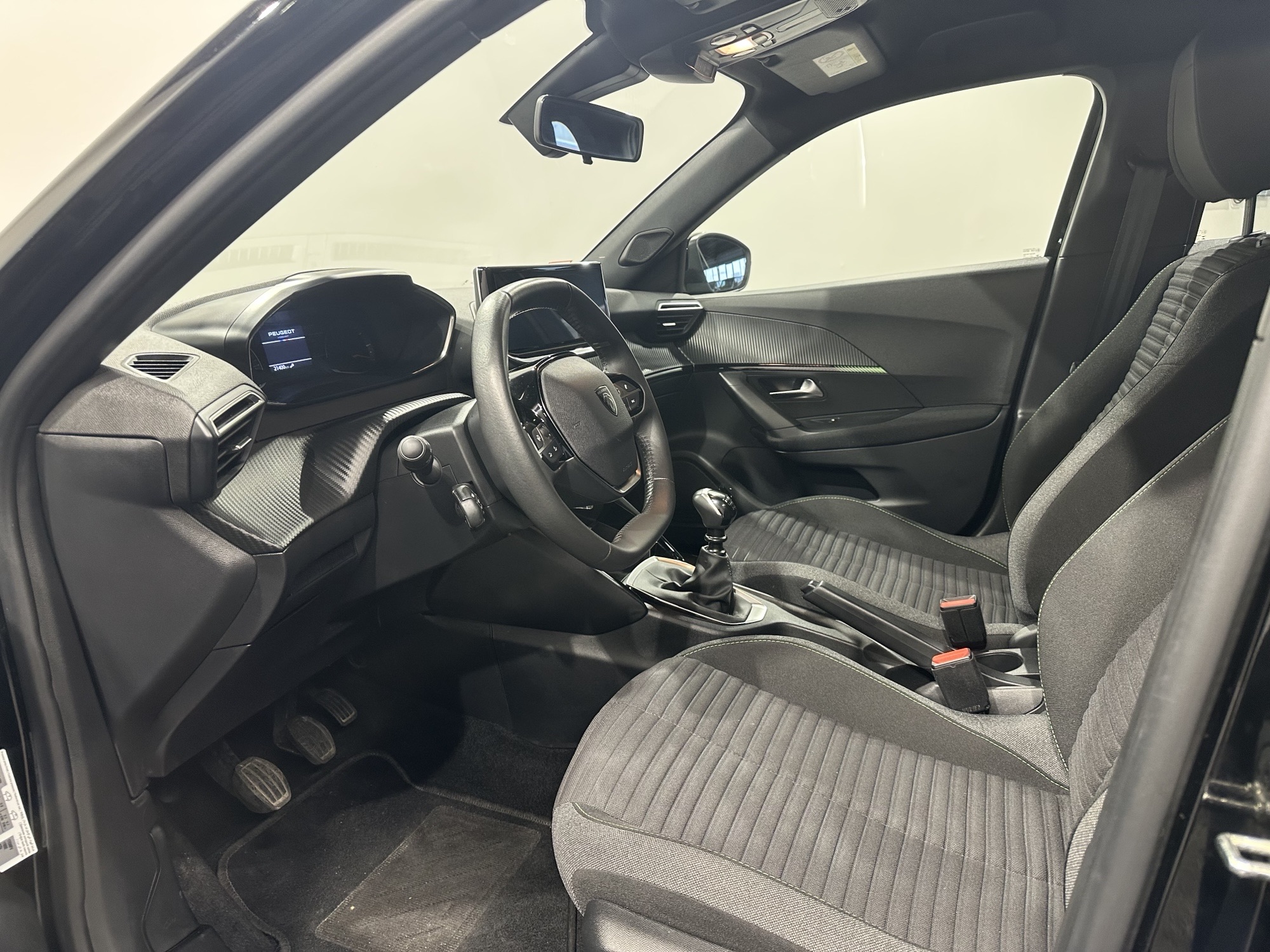 PEUGEOT 2008 Active 1.2 Puretech 100 BVM6