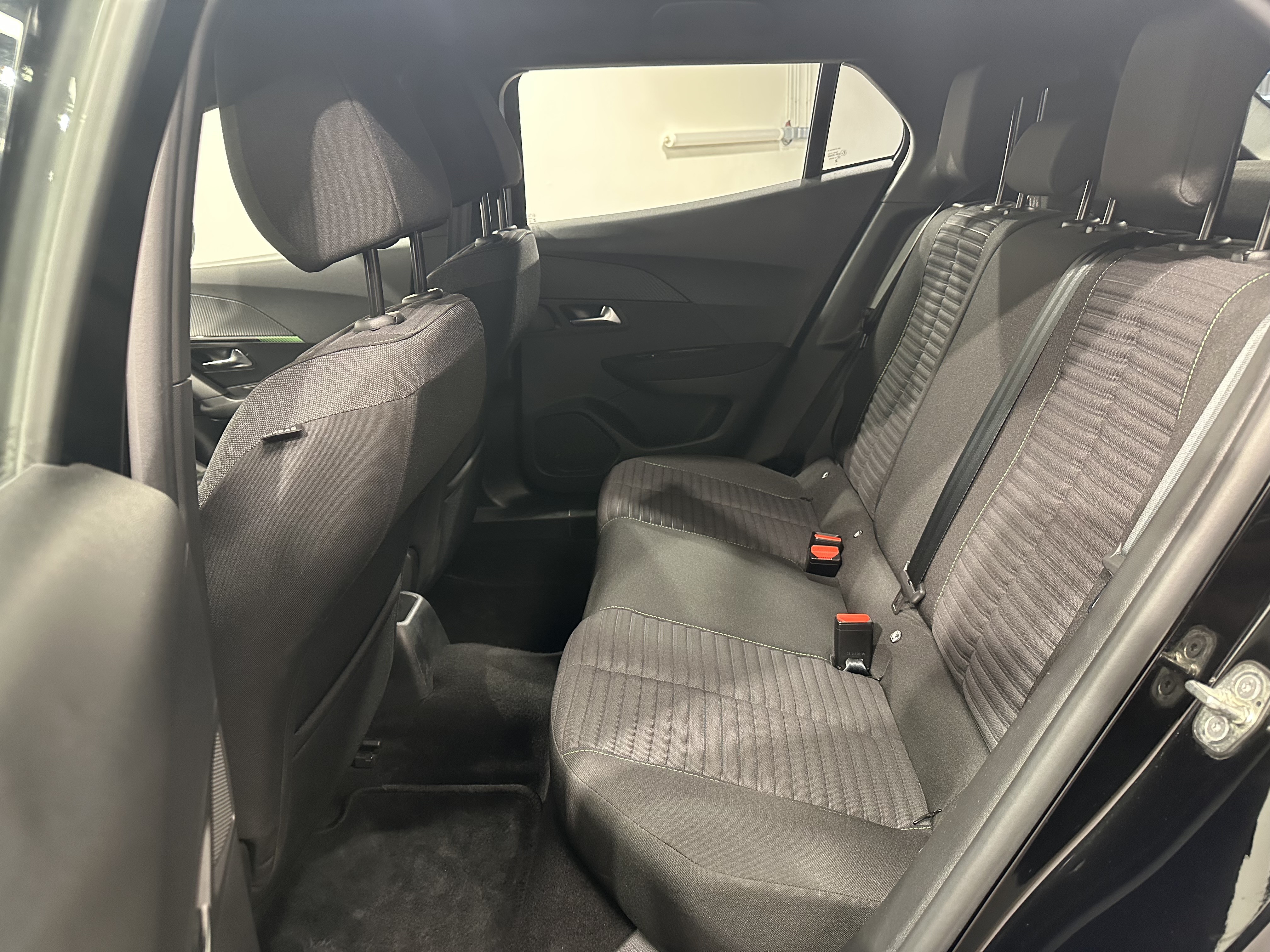 PEUGEOT 2008 Active 1.2 Puretech 100 BVM6