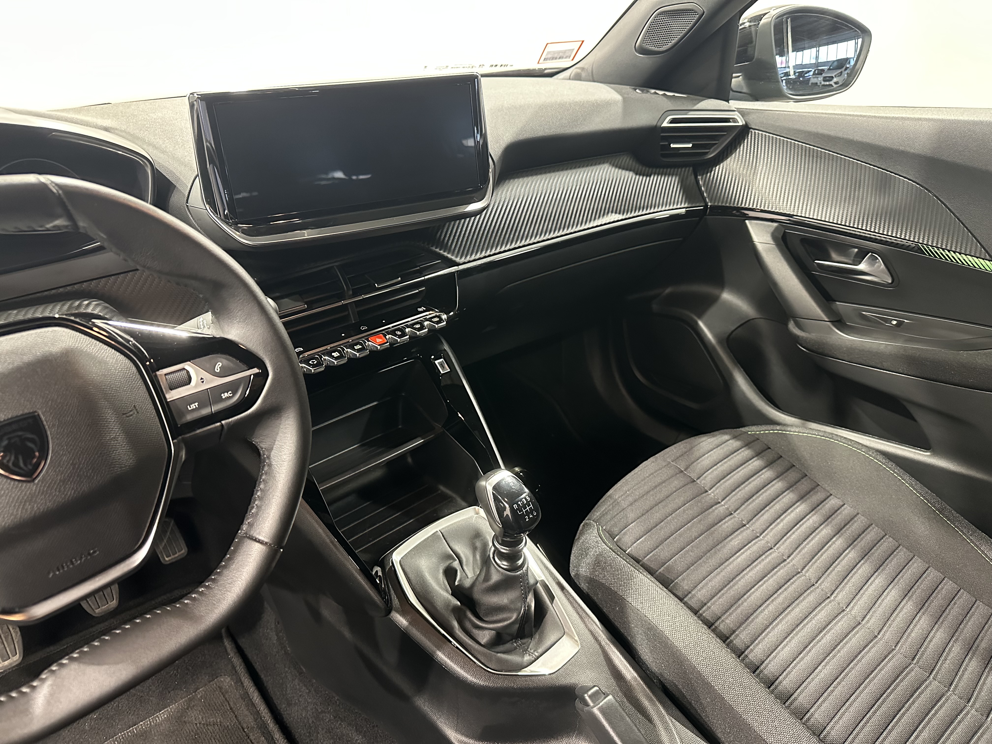 PEUGEOT 2008 Active 1.2 Puretech 100 BVM6