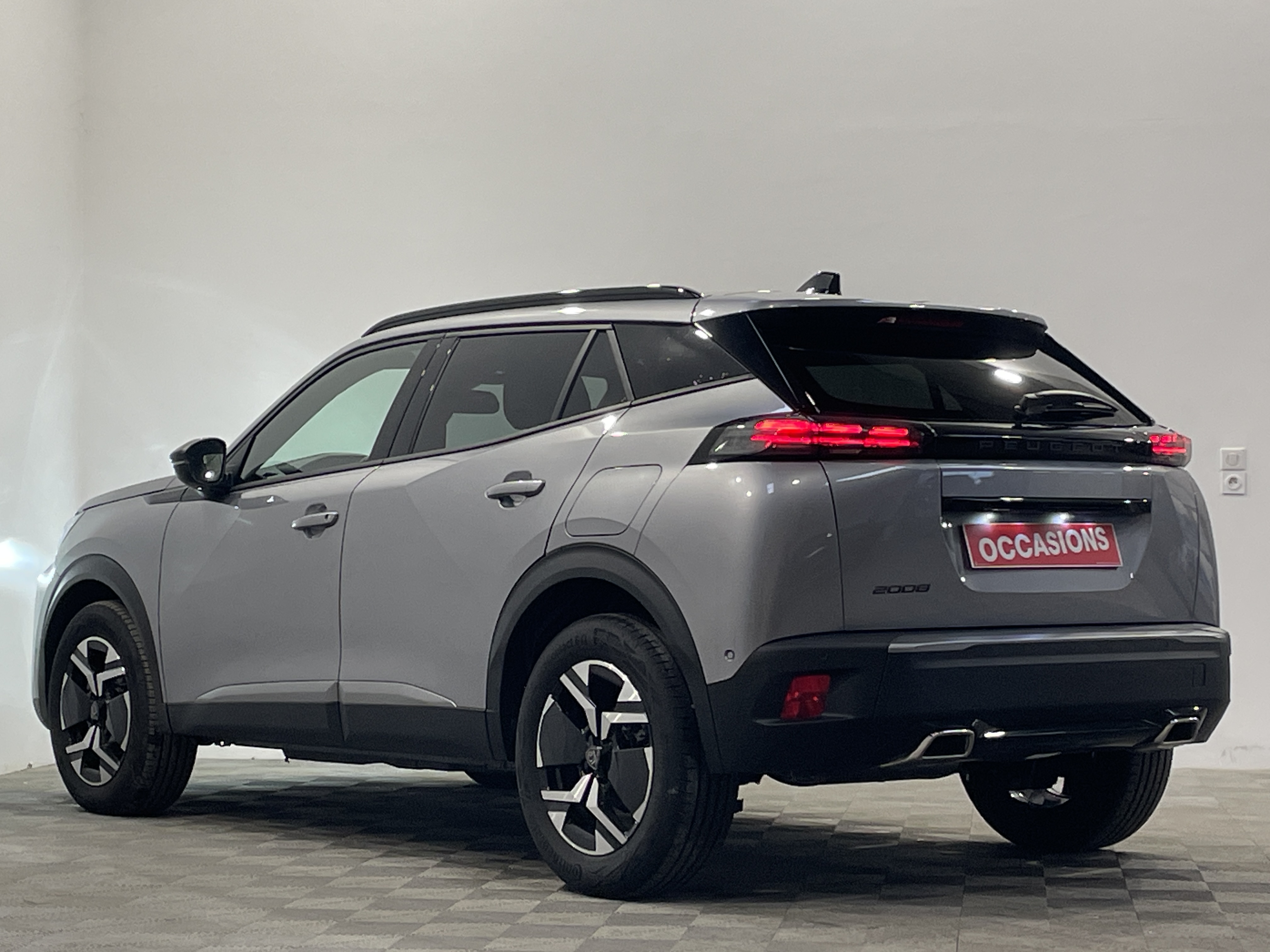 PEUGEOT 2008 ALLURE PURETECH 130 S&S EAT8