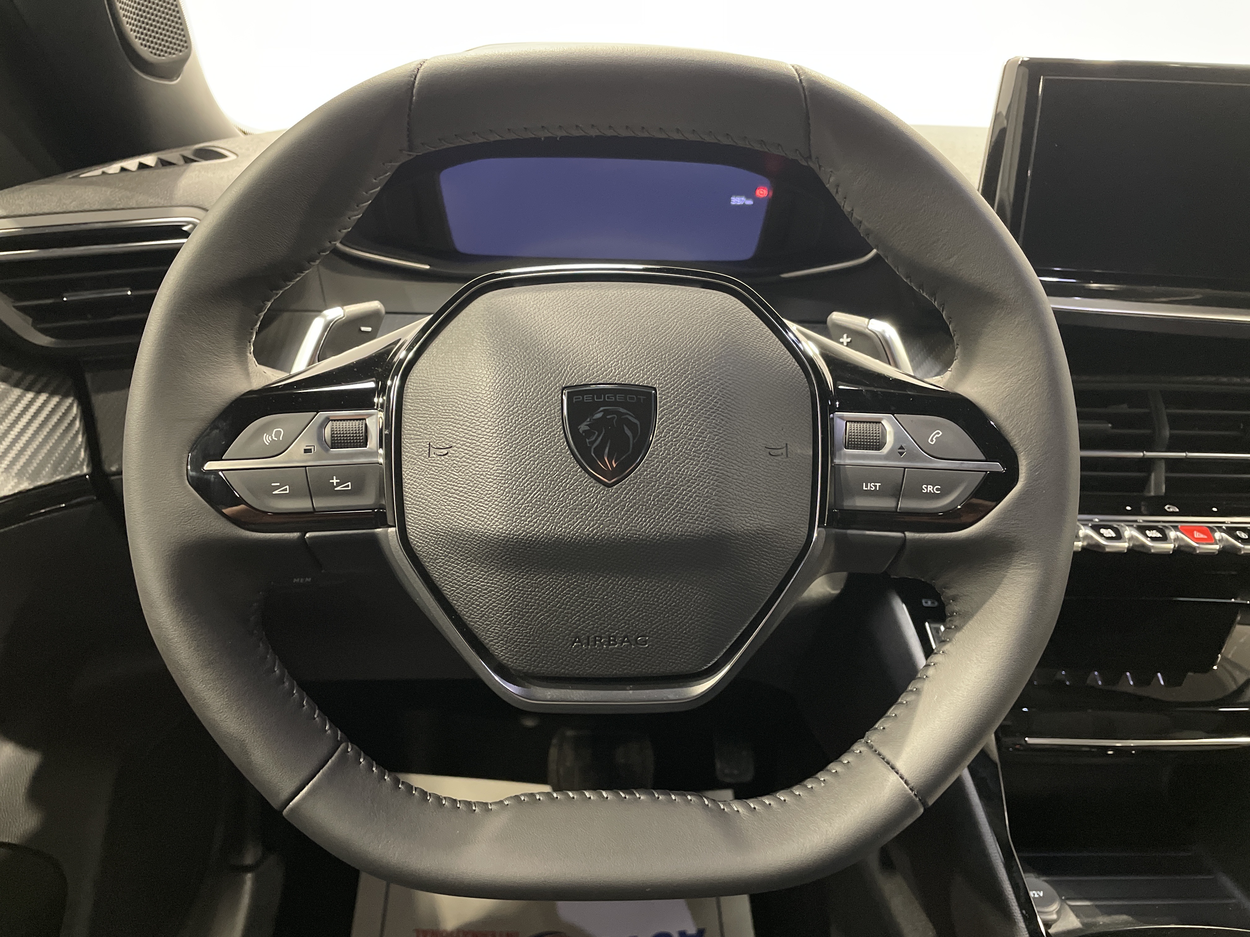 PEUGEOT 2008 ALLURE PURETECH 130 S&S EAT8