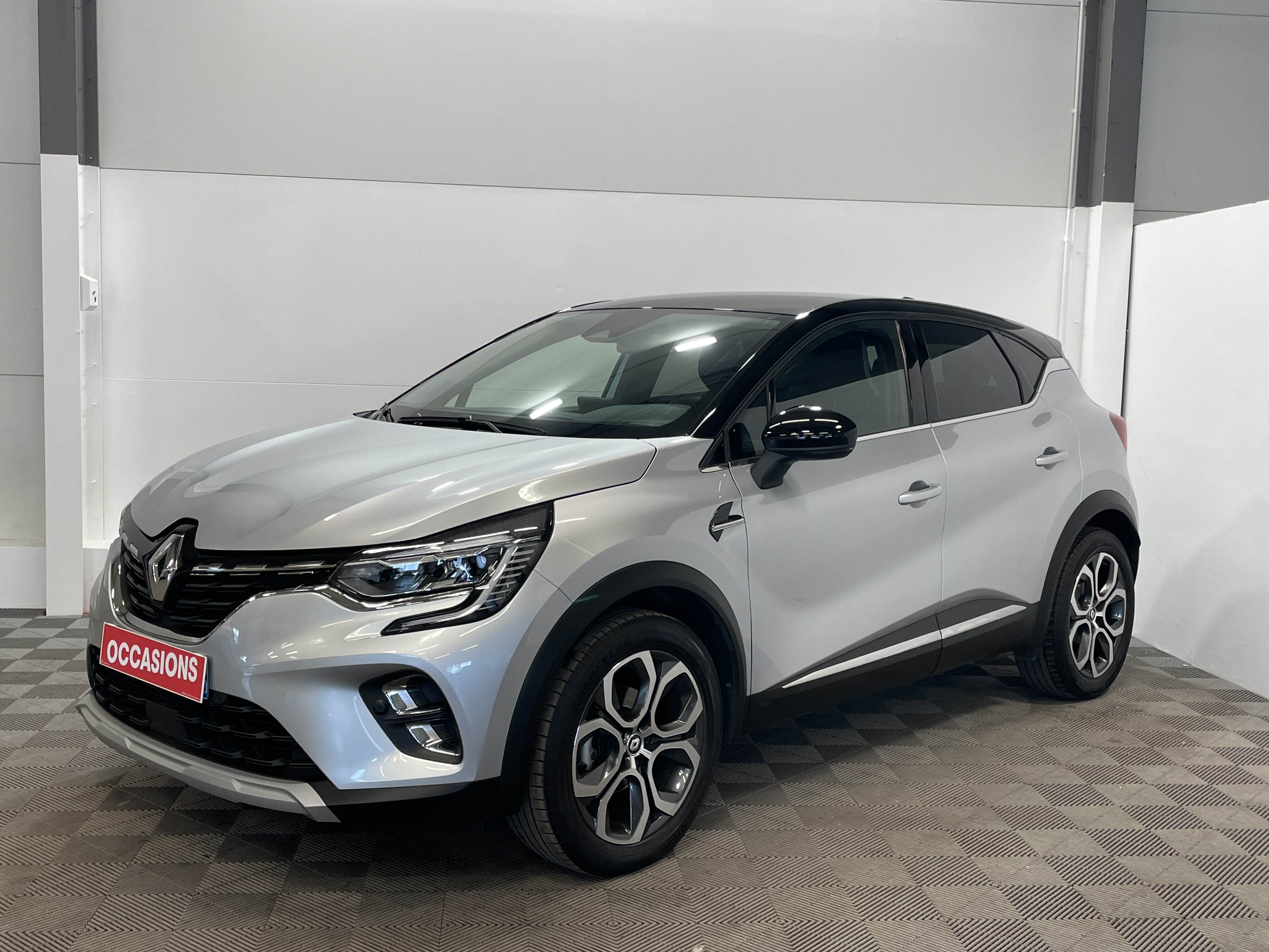 RENAULT CAPTUR techno mild hybrid 140