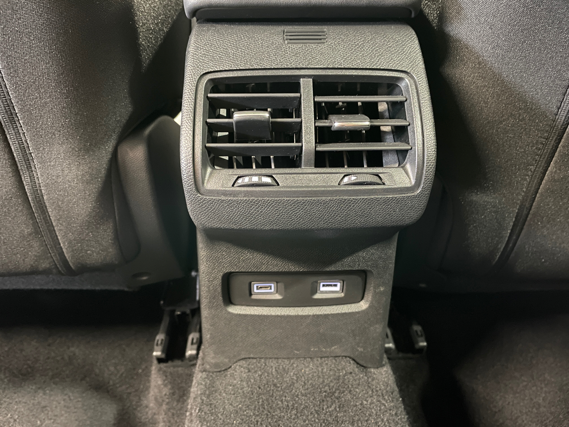 CITROEN C4 PT130 S&S BVM6 MAX